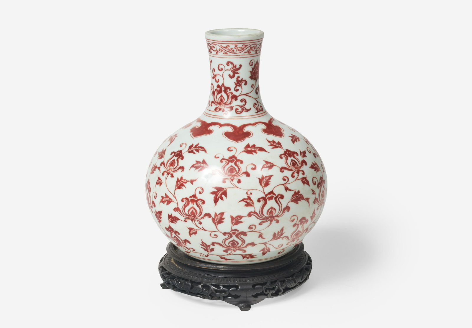 A Globular Tianqiuping Vase (1 of 4)
