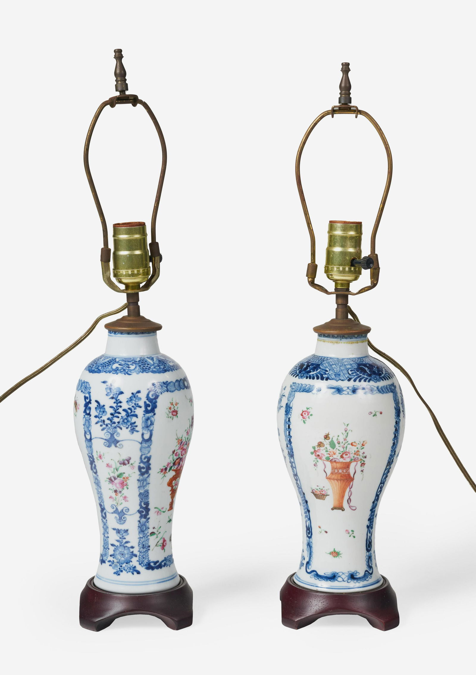 A Pair of Chinese Porcelain Lamps 20th Century (1 of 2)