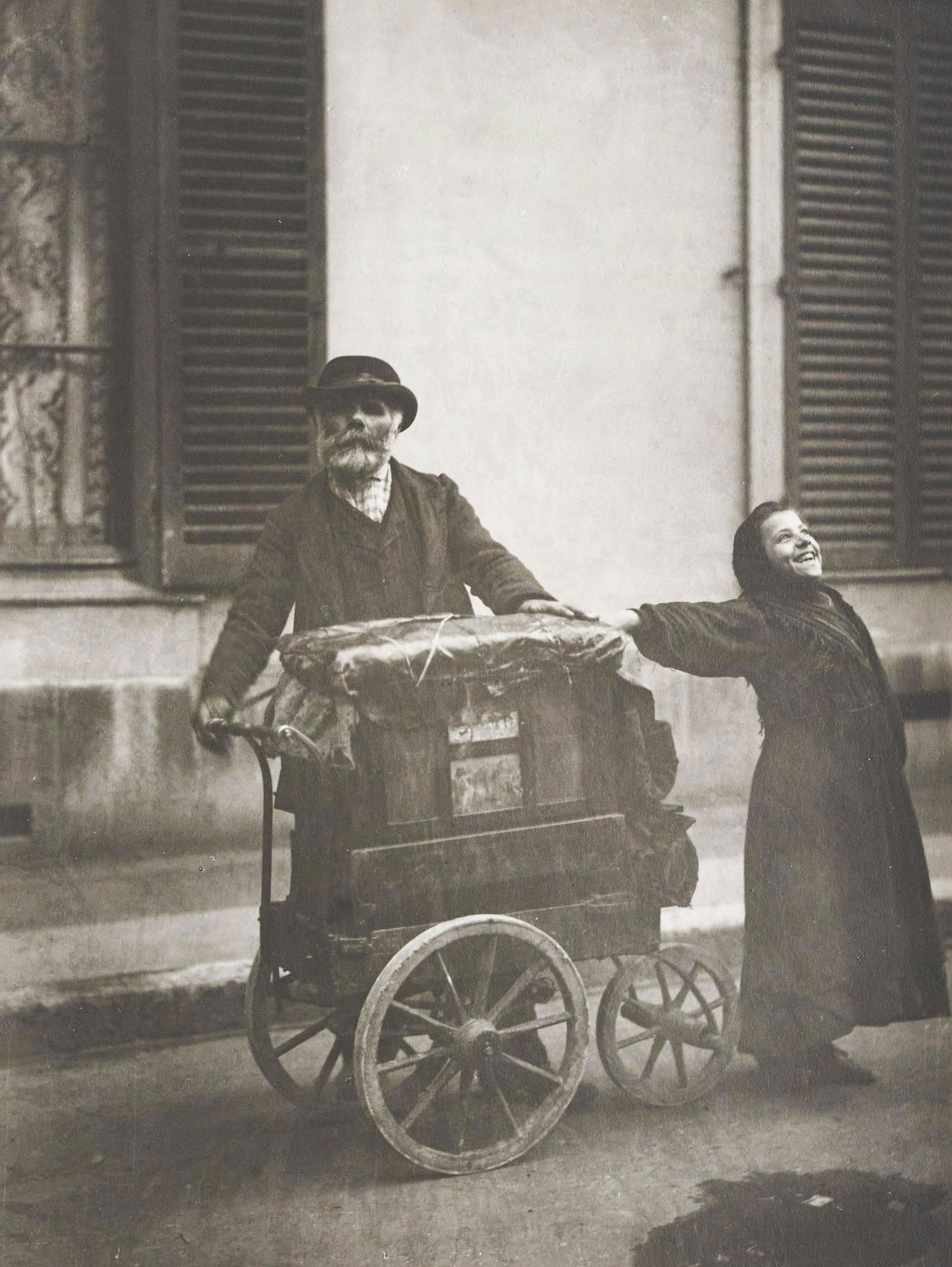 Eugène Atget - Joueur d'orgue (1 of 4)