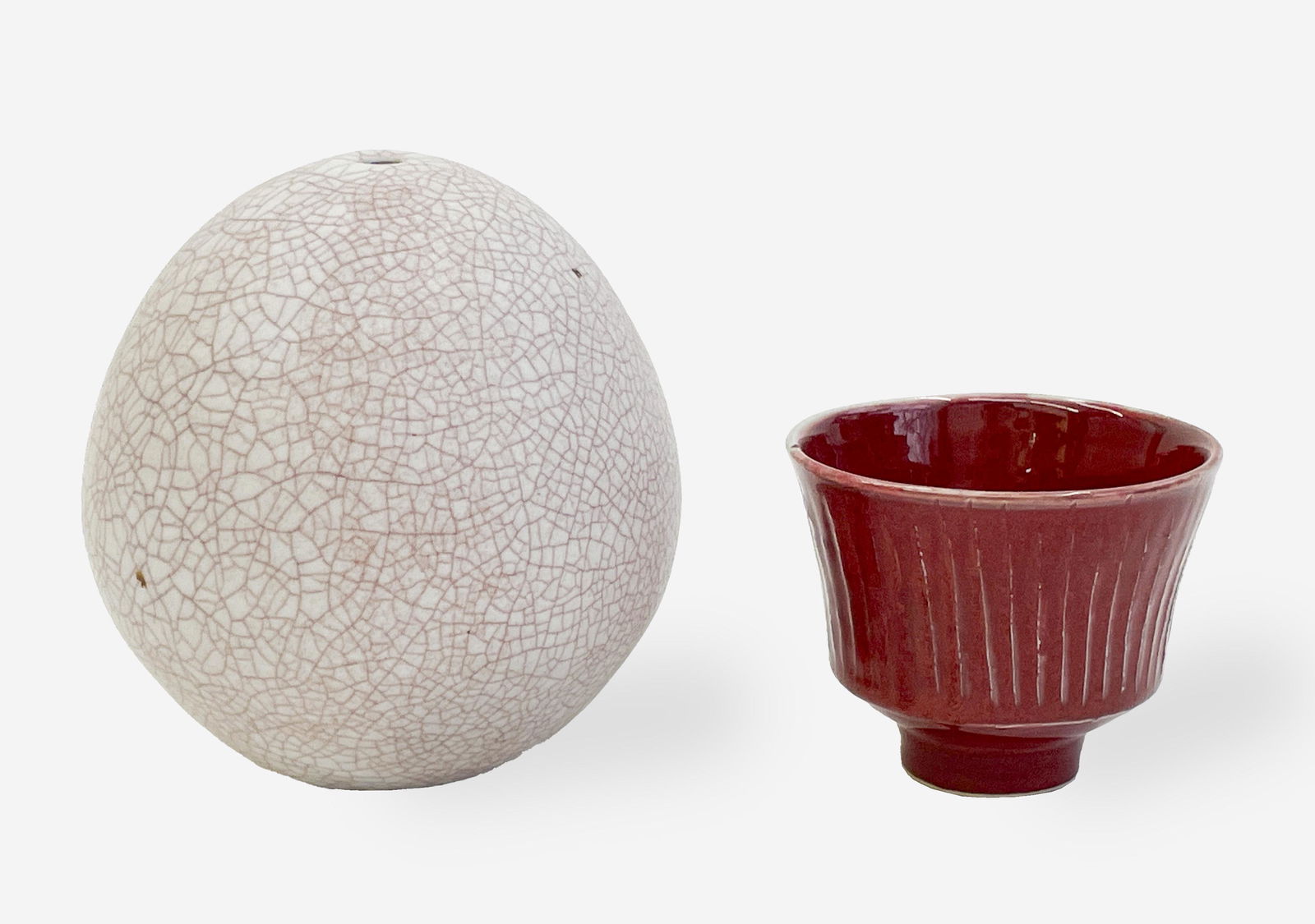 David Leach - Enclosed Egg Vase and Fluted Tea Bowl (1 of 4)