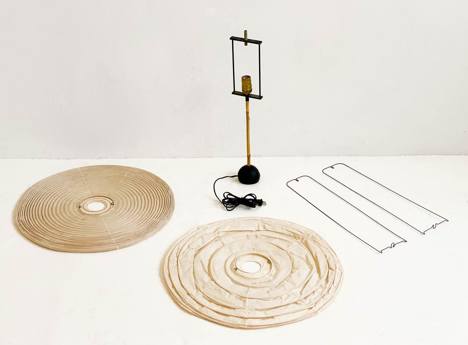 Isamu Noguchi Lanterns and Lamp (1 of 8)