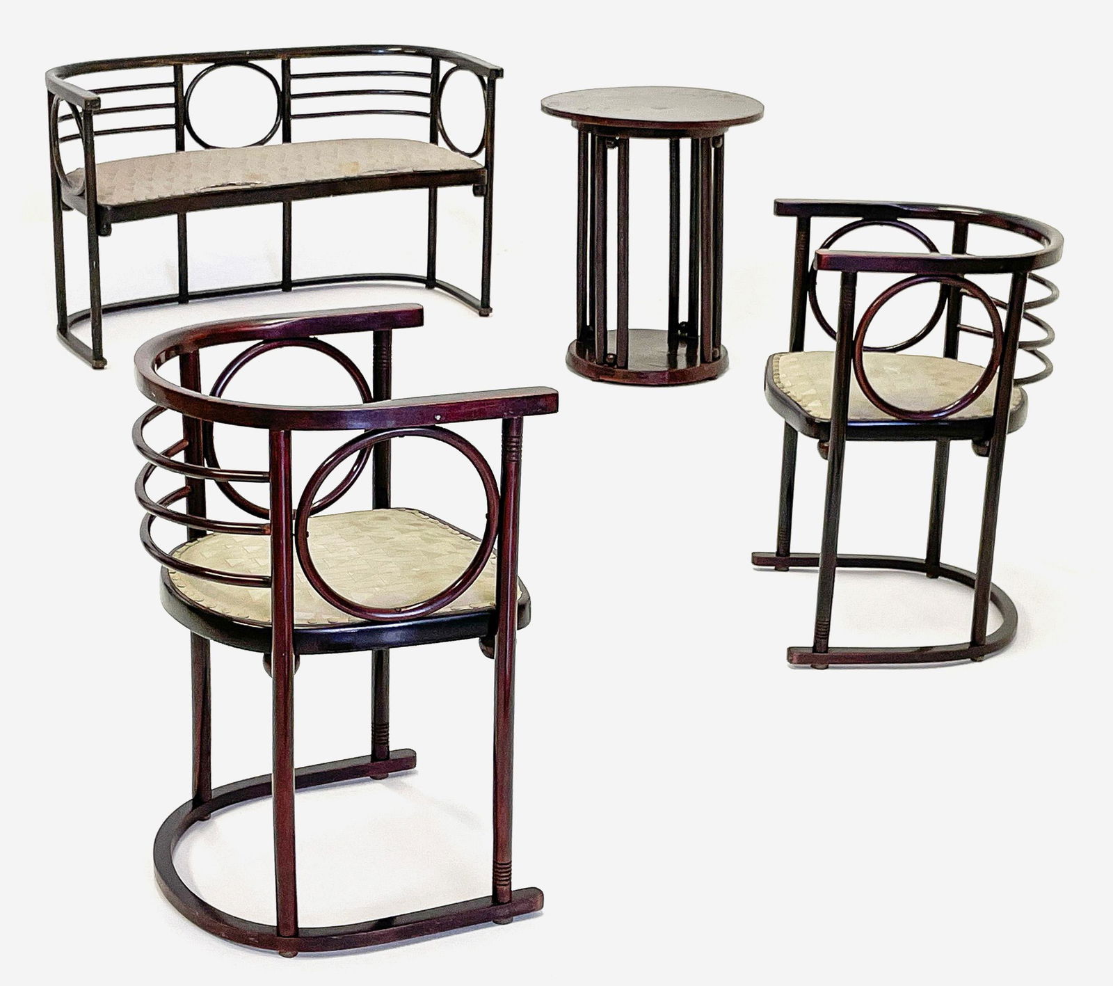 Thonet Bentwood Salon Suite (1 of 19)