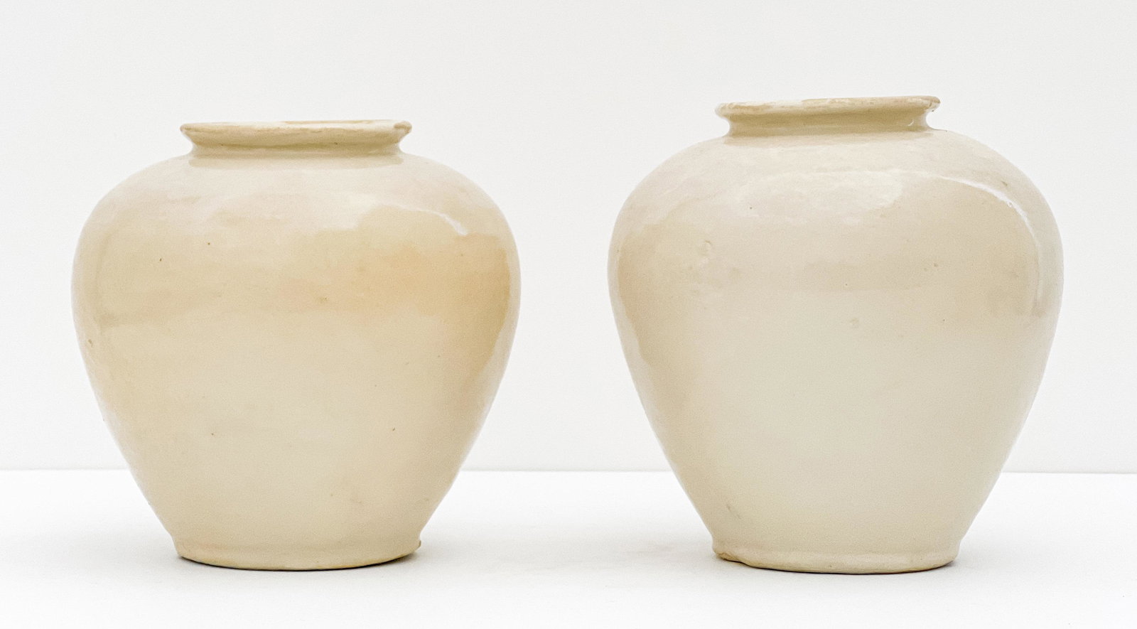 Two Chinese Ceramic White Glazed Vessels (1 of 8)
