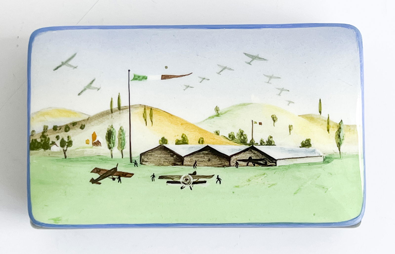 Lenci Italian Ceramic Covered Box (1 of 9)