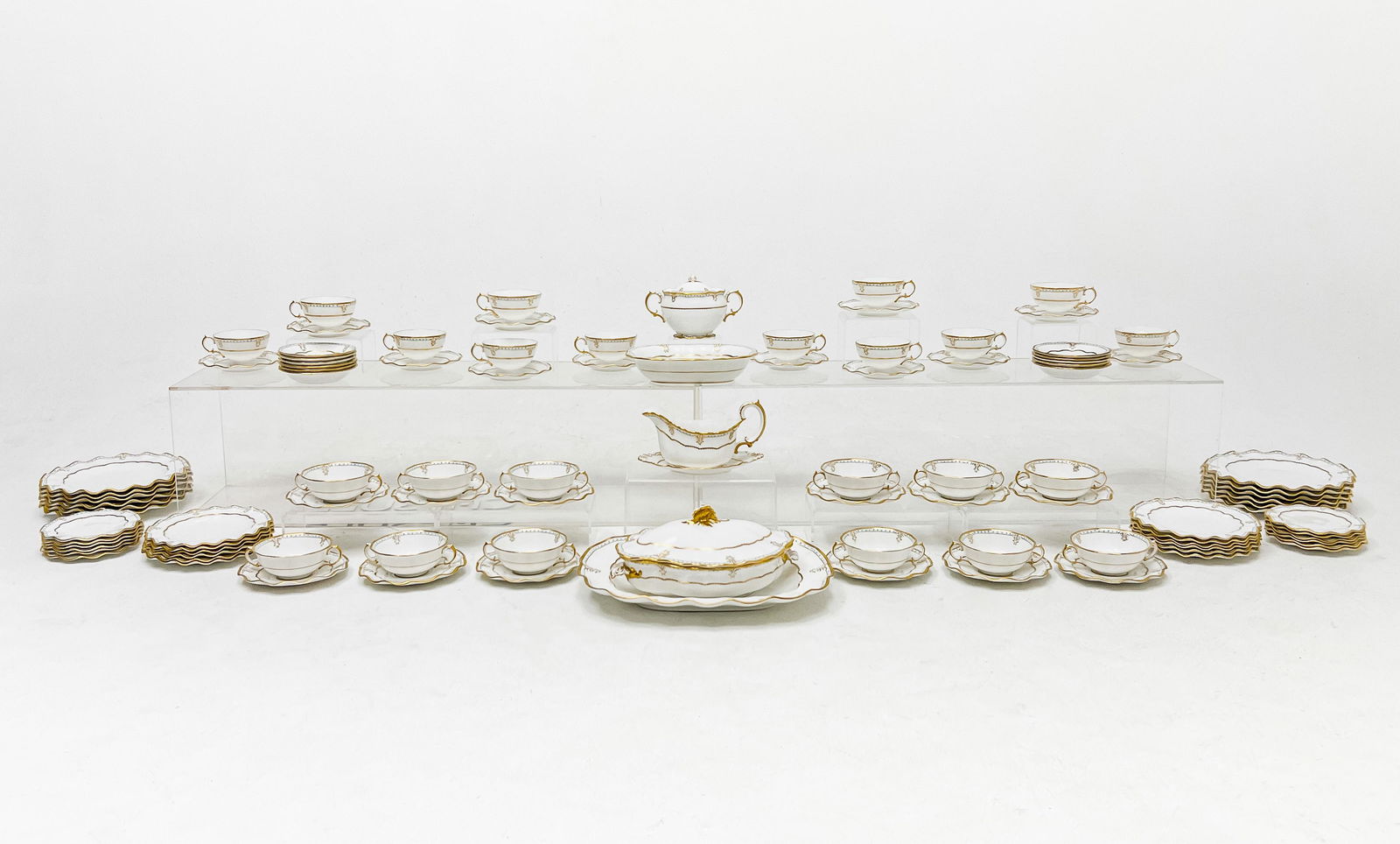 Royal Crown Derby Lombardy Partial Porcelain Dinner Service (1 of 7)