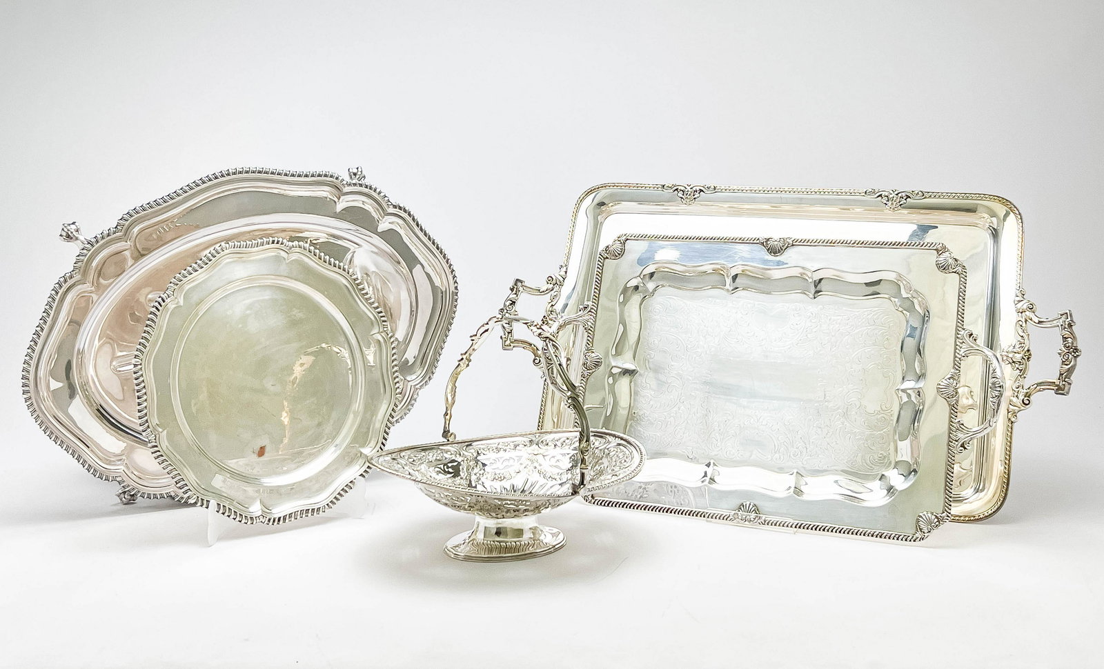 Assortment of Silver-Plate Table Articles, 5 Pcs (1 of 11)