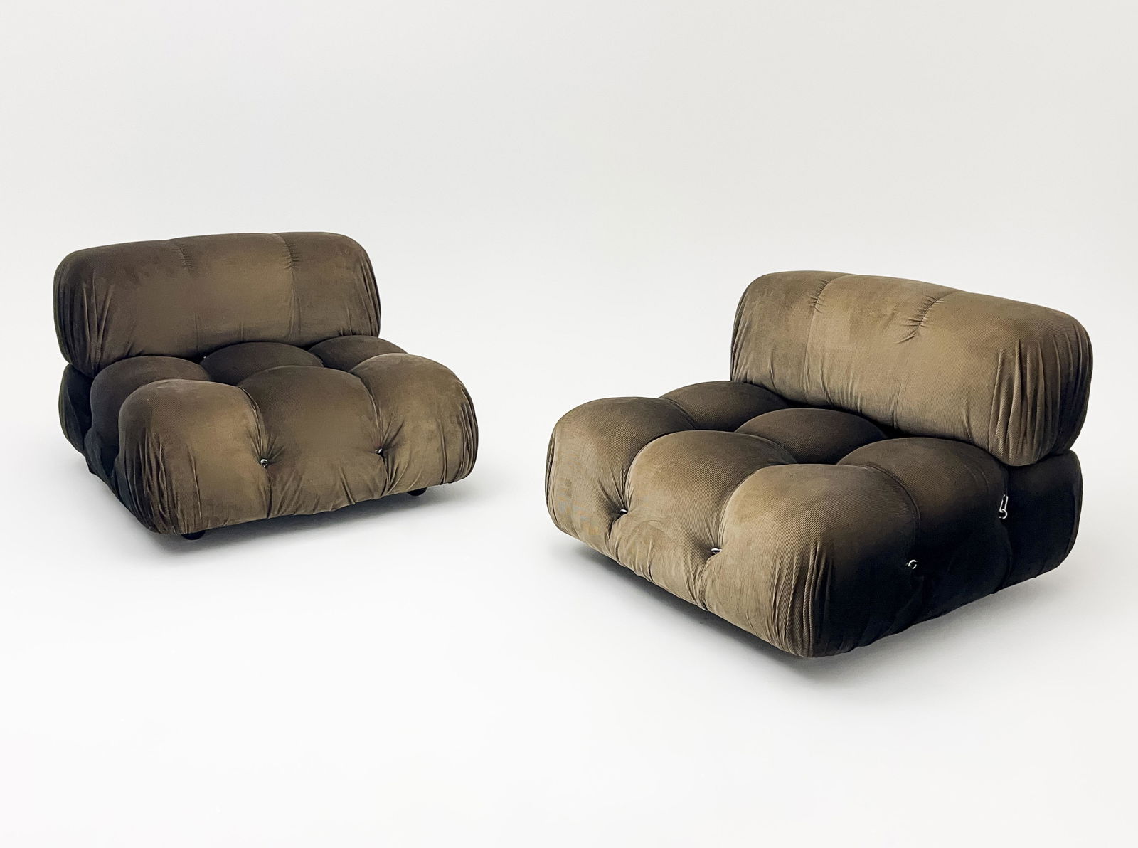 Mario Bellini  - Pair of Camaleonda Lounge Chairs (1 of 7)
