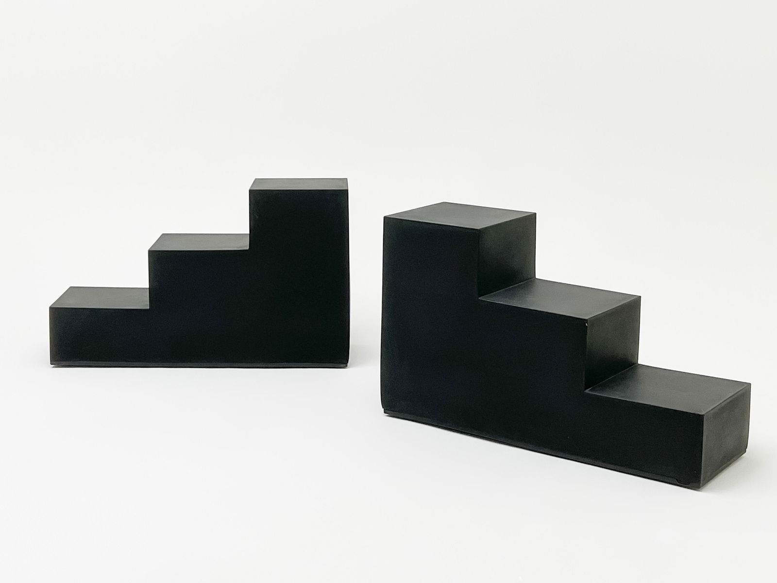 Mario Bellini  - Pair of Gli Scacchi Tables (1 of 8)