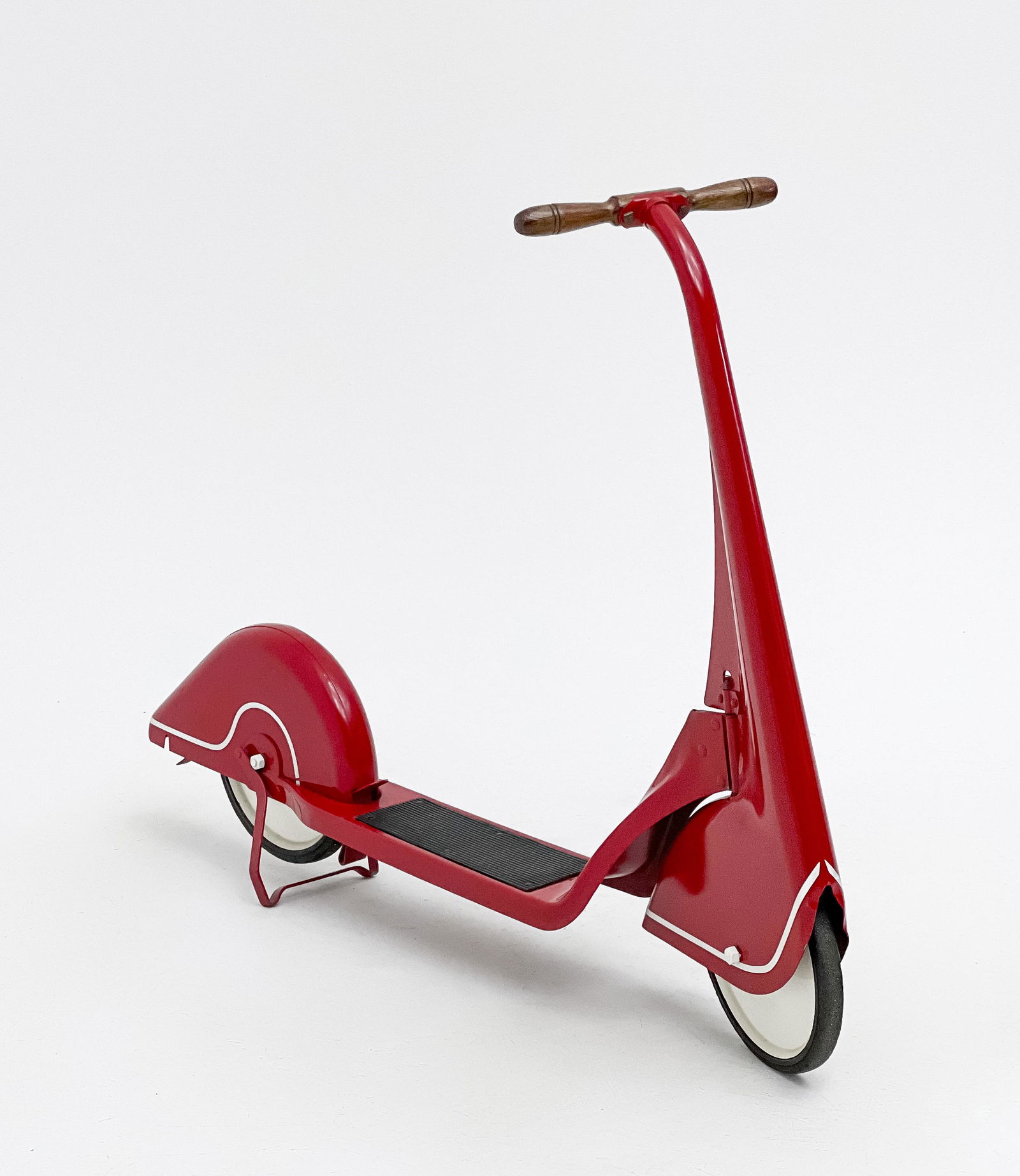 Red Vintage Scooter (1 of 7)