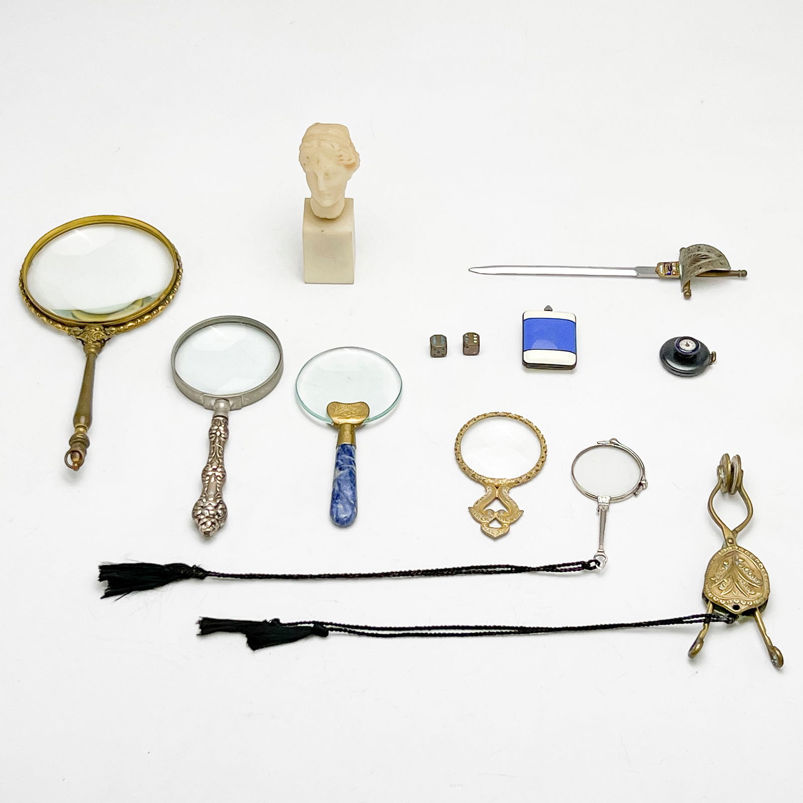 Assorted Magnifying Glasses and Other Articles (1 of 4)