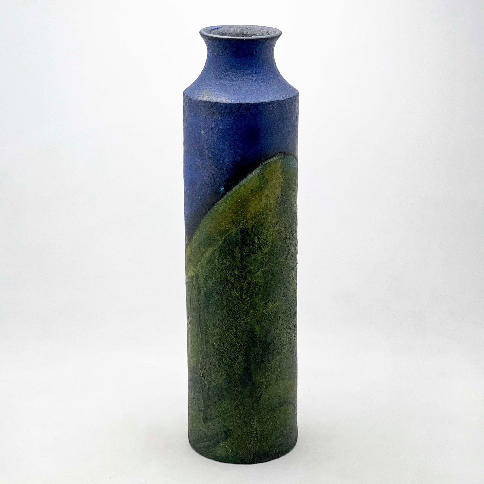 Marcello Fantoni - Vase: Lot 66 Marcello Fantoni Italian (1915-2011) Vase stoneware for Raymor signed to underside height: 18 inches Provenance: From a Scarsdale Collection