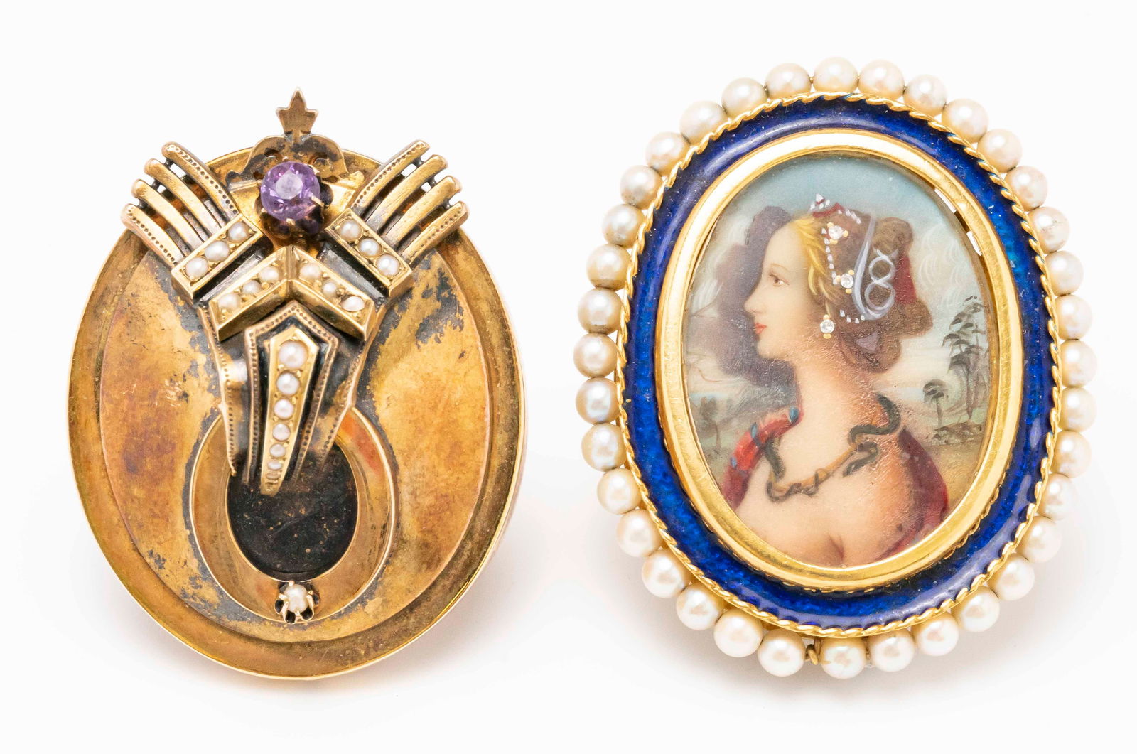 2 Gold Brooches (1 of 3)