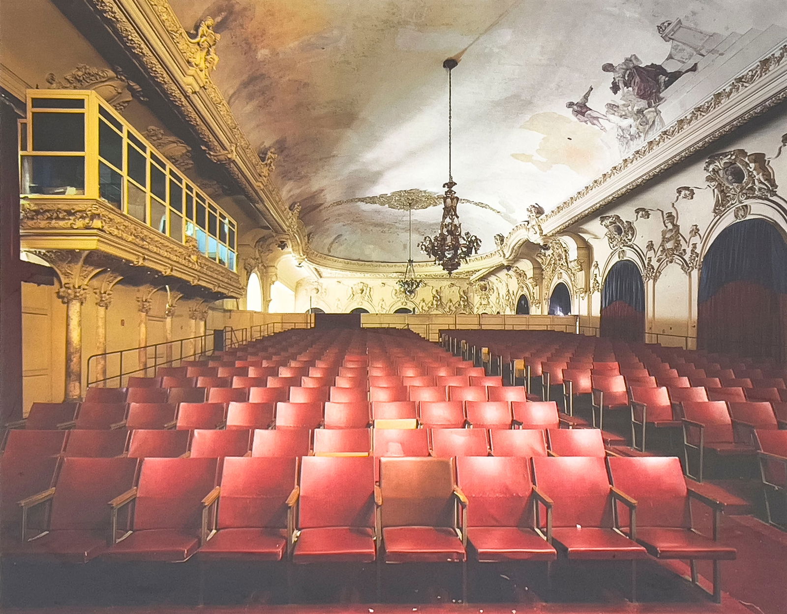Robert Polidori - Sala Alejo Carpentier, Gran Teatro de la Habana: Lot 68 Robert Polidori American (b. 1951) Sala Alejo Carpentier, Gran Teatro de la Habana (2000) Fujicolor crystal archive print signed, dated, and titled verso, editioned 5/10 image: 31 x 40 inches f