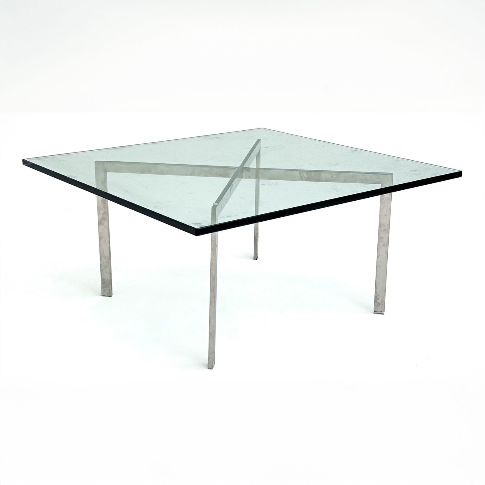 Ludwig Mies van der Rohe - Barcelona Table (1 of 6)