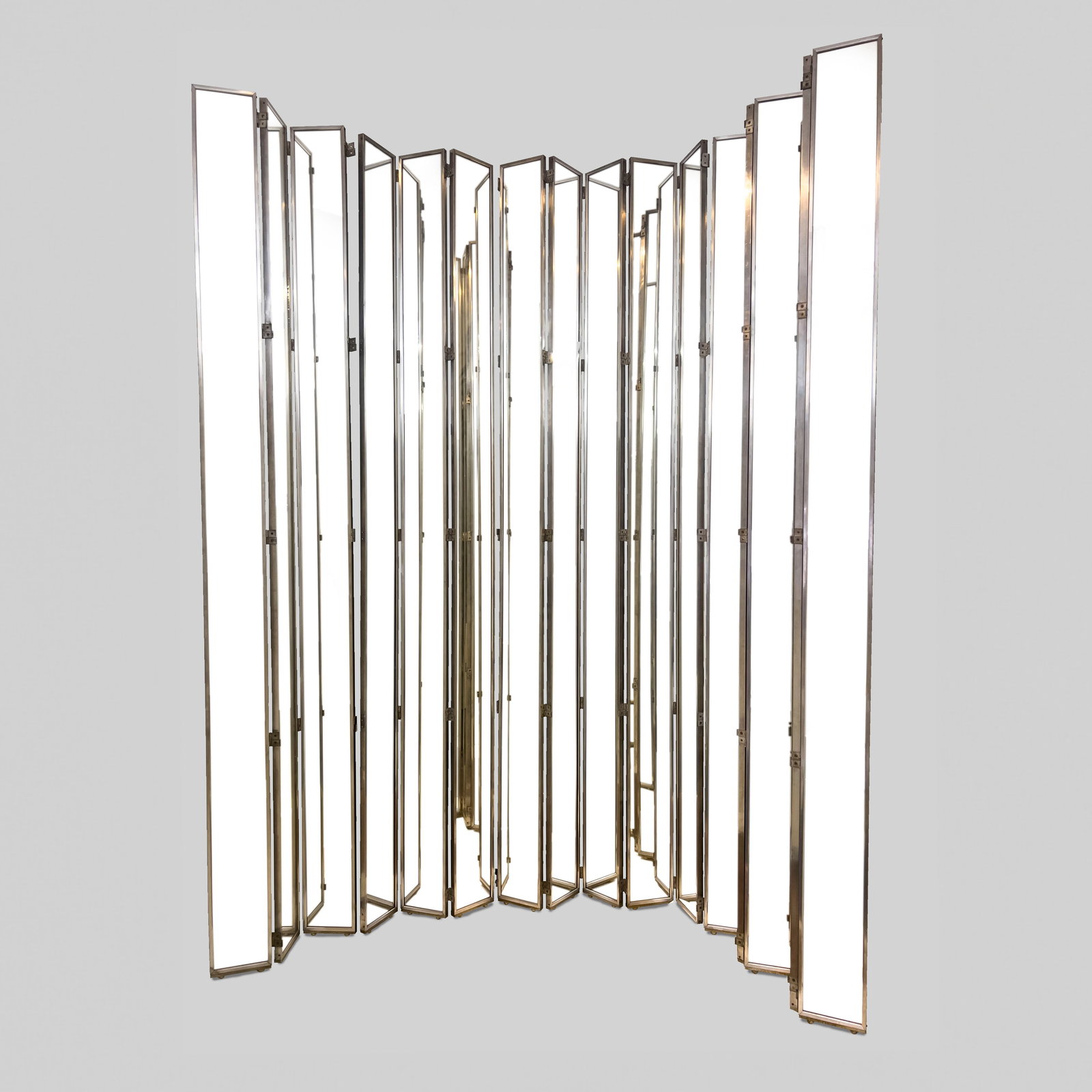 Monumental Modernist Mirrored Folding Screen (1 of 12)