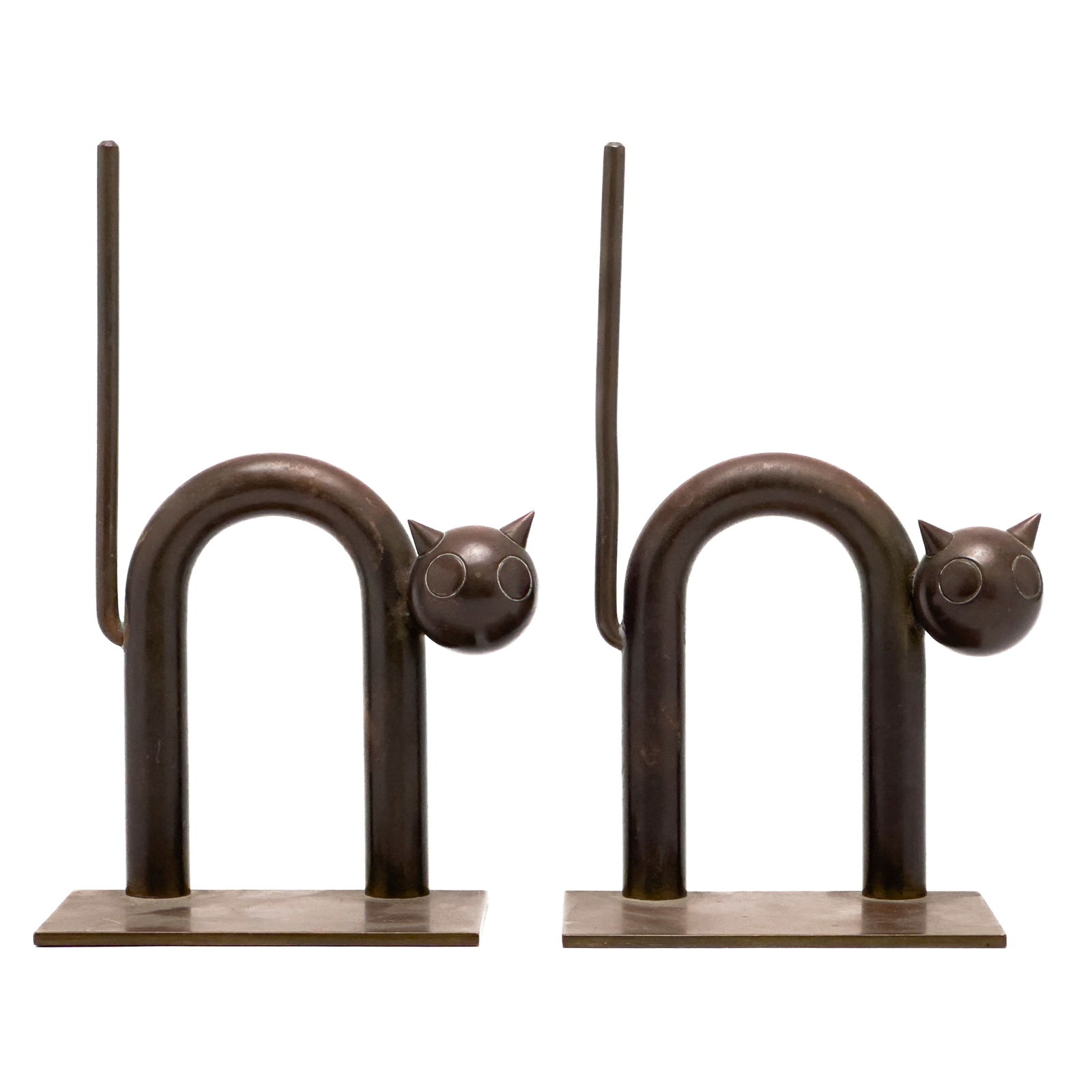 Walter von Nessen - Chase Cat Bookends, Pair (1 of 5)