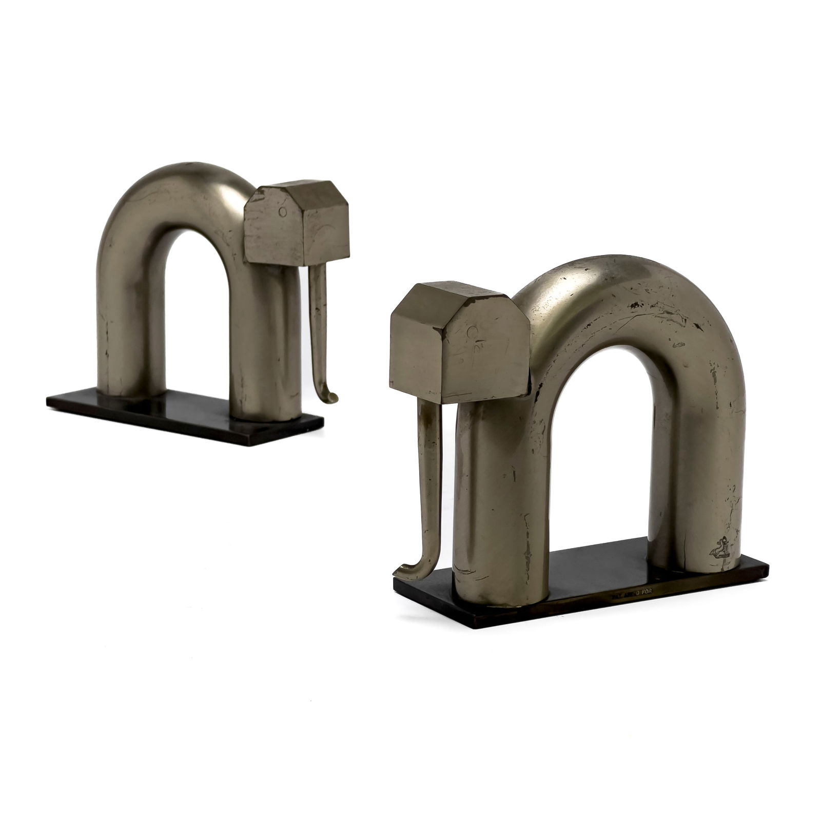 Walter von Nessen - Chase Elephant Bookends, Pair (1 of 8)