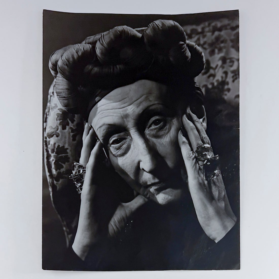 Philippe Halsman - Dame Edith Sitwell: Lot 96 Philippe Halsman American (1906-1979) Dame Edith Sitwell (1937) gelatin silver print stamp verso 14 x 11 inches unframed Provenance: The Eugene and Dorothy Prakapas Estate