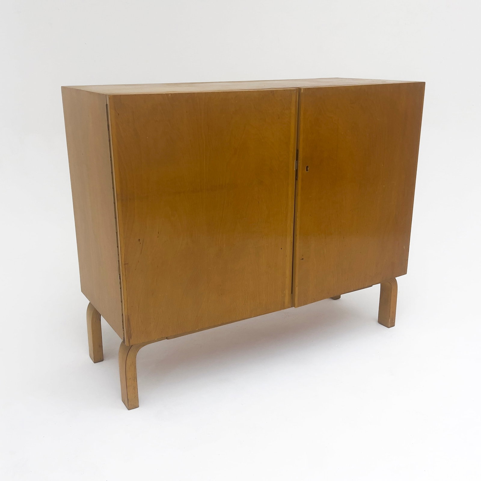 Alvar Aalto - Cabinet for Artek (1 of 3)