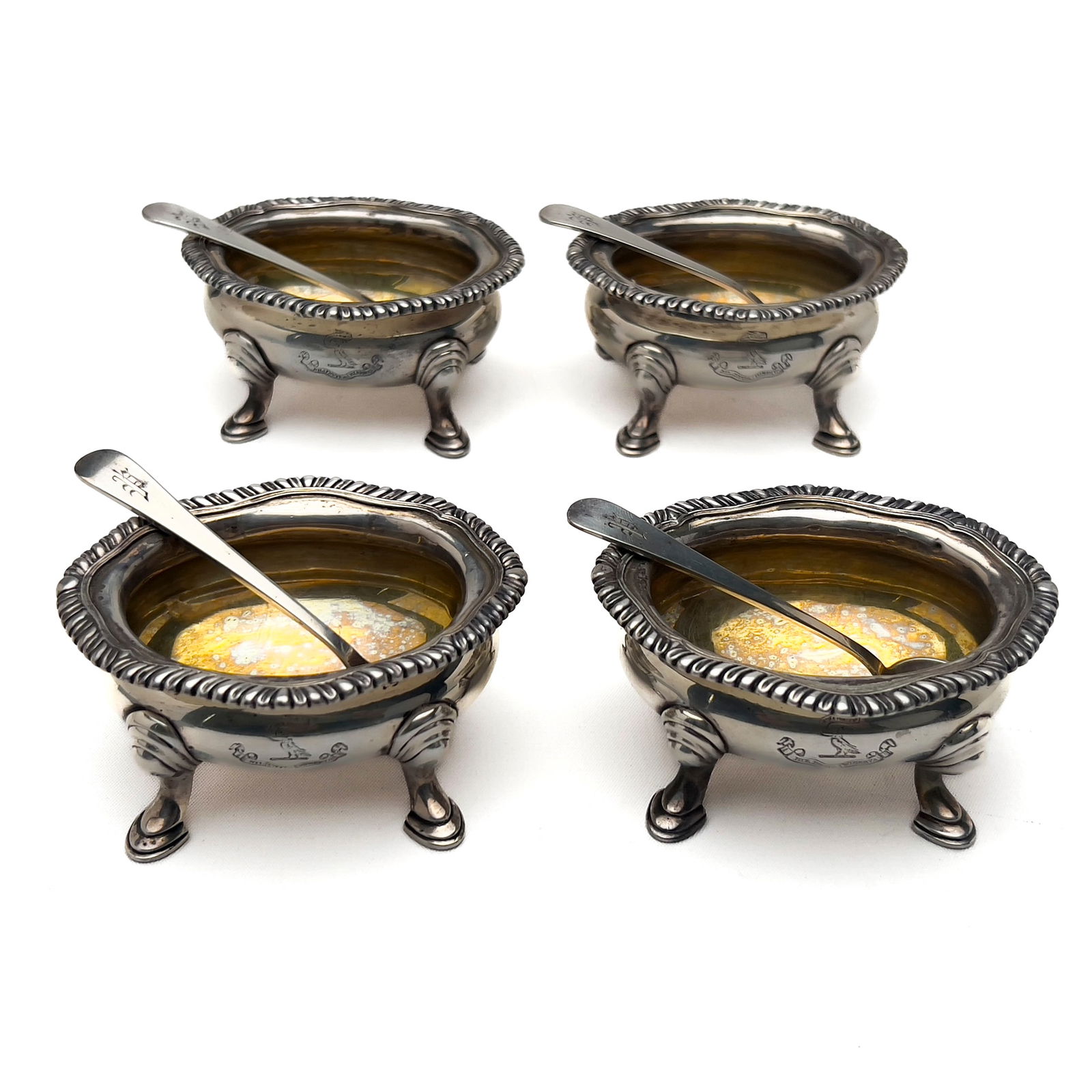 Garrard - 4 Silver Salt Cellars with Spoons (1 of 4)