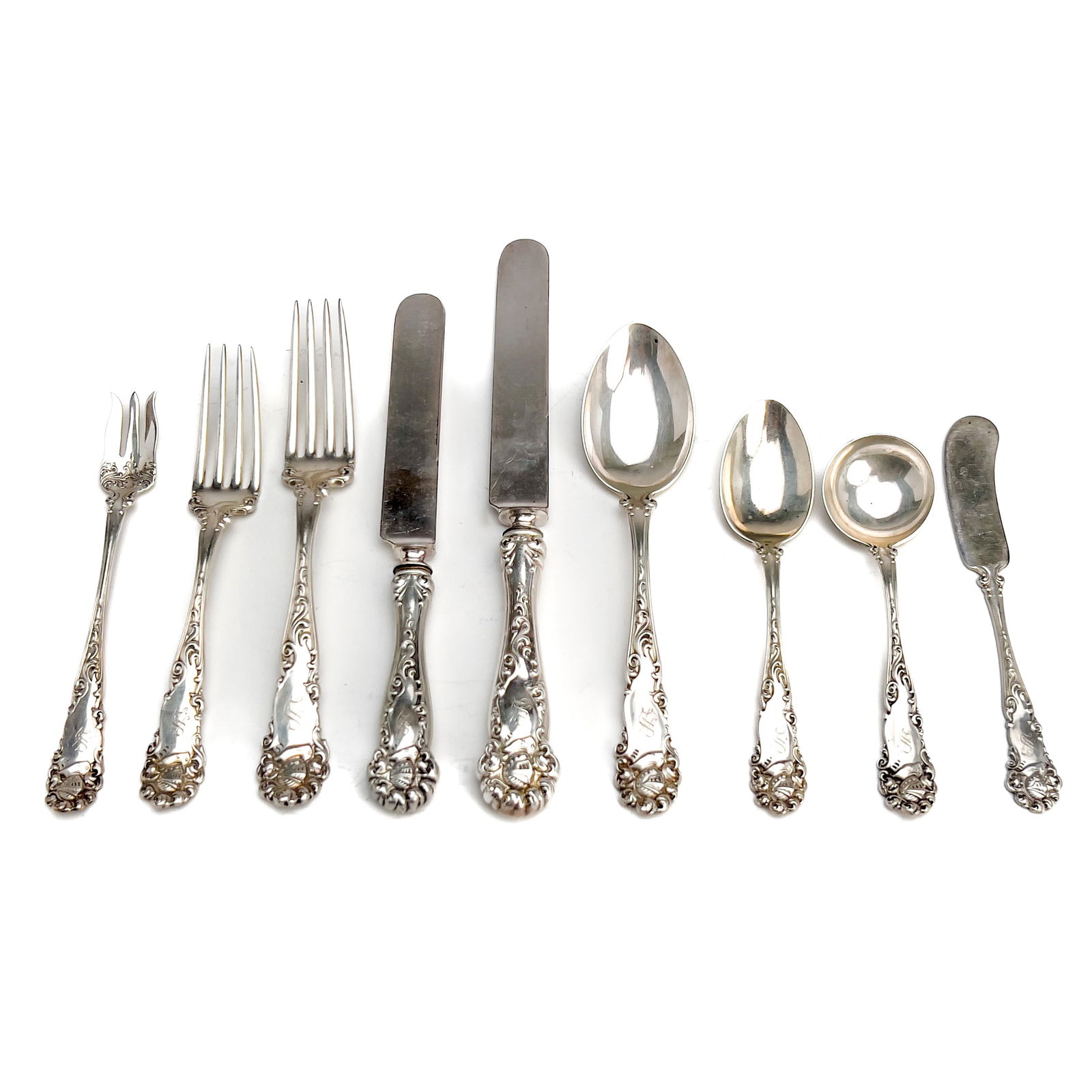 Alvin - Edward VII Silver Flatware Service for 12: Lot 167 Alvin American Manufacturer (1886-1928) Edward VII Silver Flatware Service for 12 sterling 135 pieces of Alvin Edward VII sterling silver flatware housed in a brass handled mahogany case,