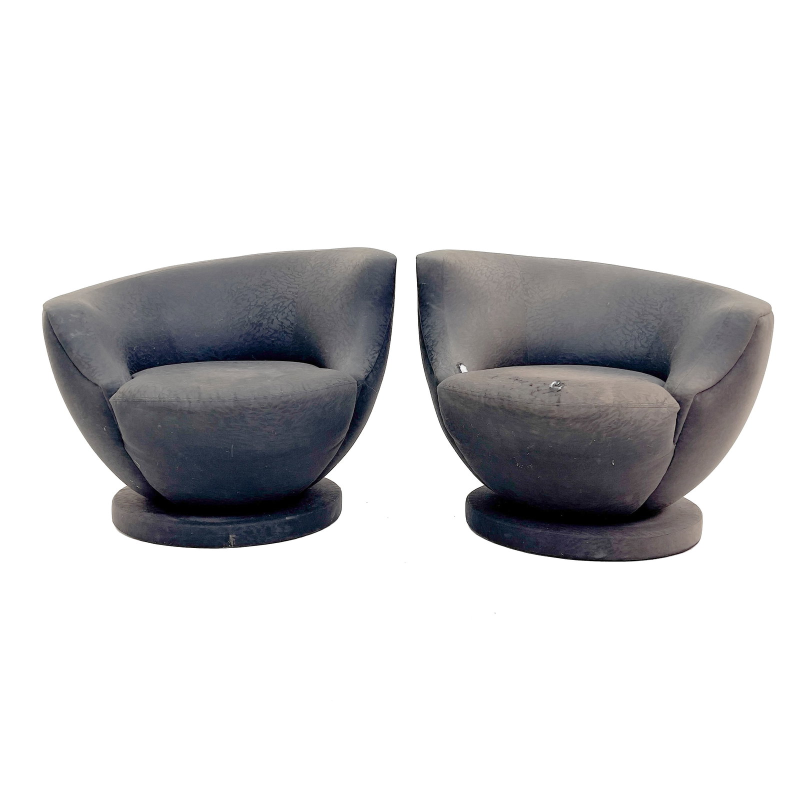 Vladimir Kagan - Pair of Nautilus Lounges for Directional (1 of 6)
