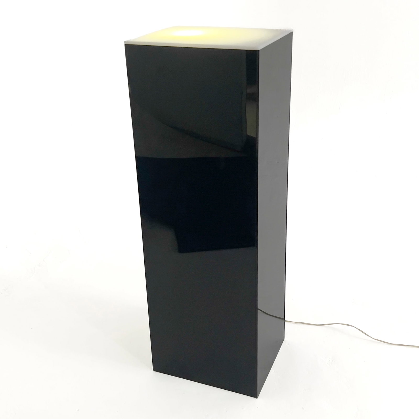 Mid-Century Modern Illuminated Acrylic Pedestal (1 of 4)