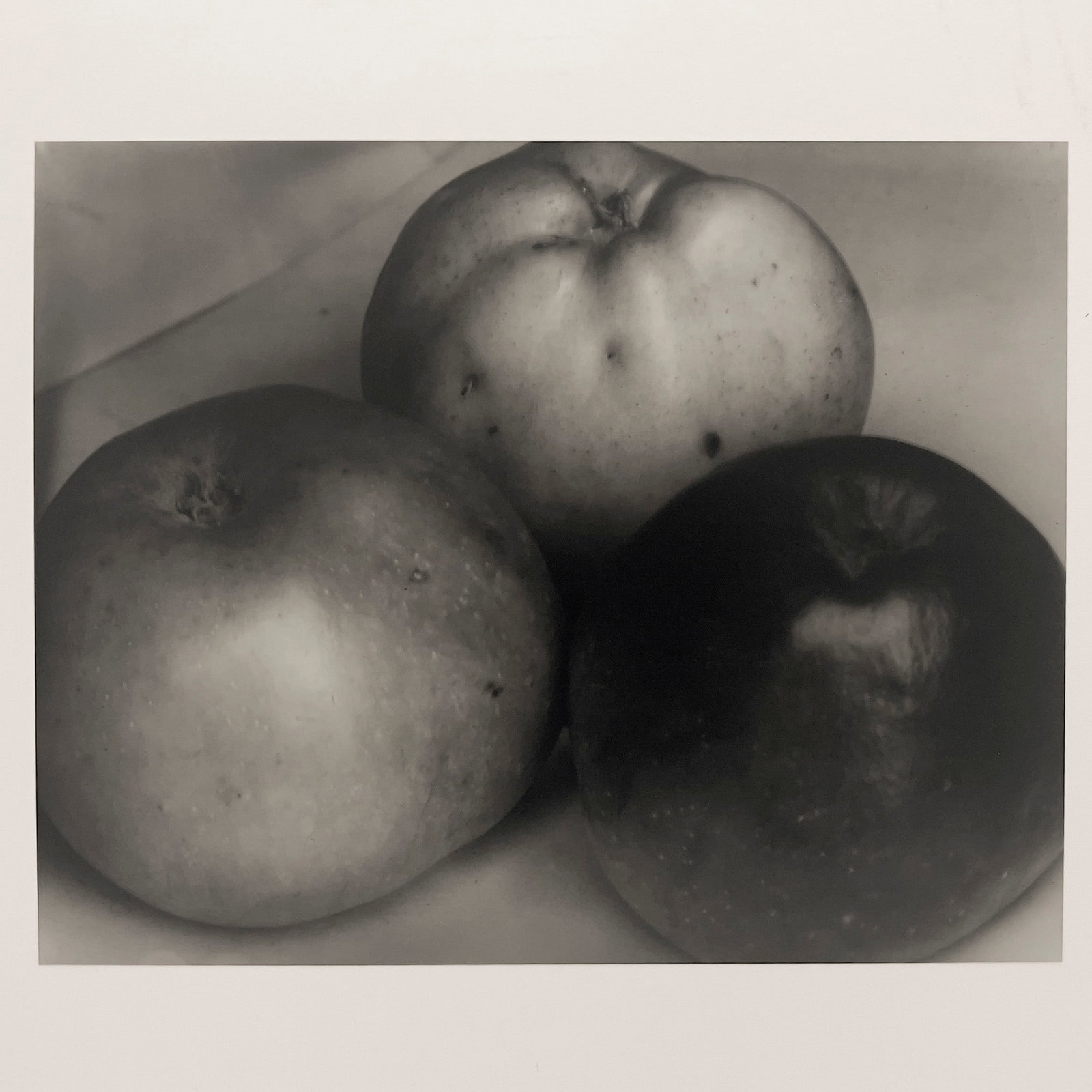 Edward Steichen - Three Apples, France (1 of 4)