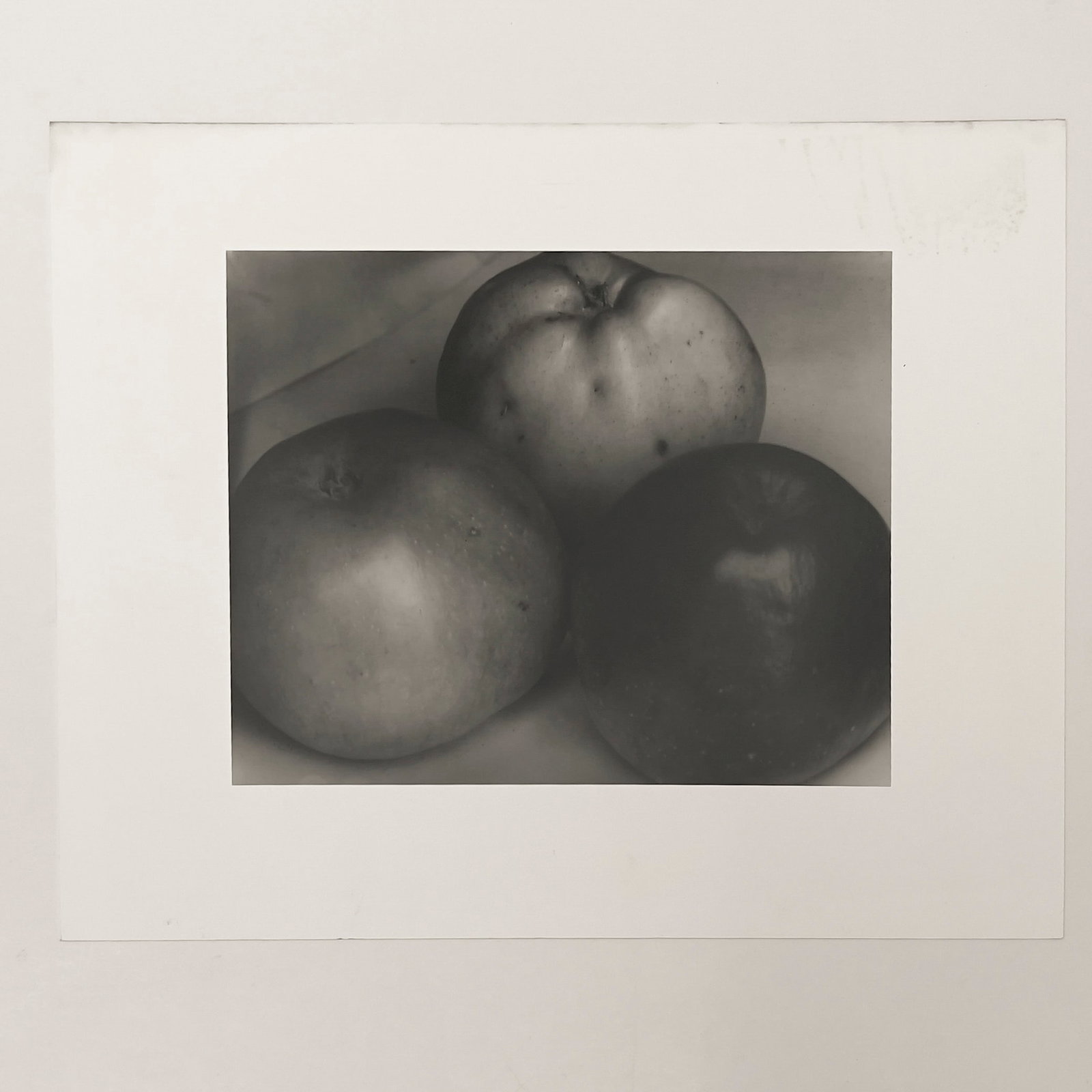 Edward Steichen - Three Apples, France - 2
