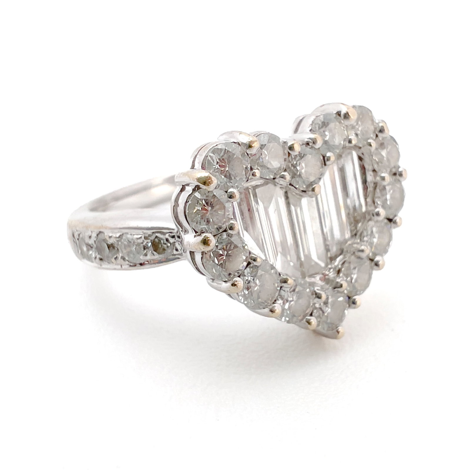 Gregg Ruth - White Gold Diamond Heart Beats Ring (1 of 6)