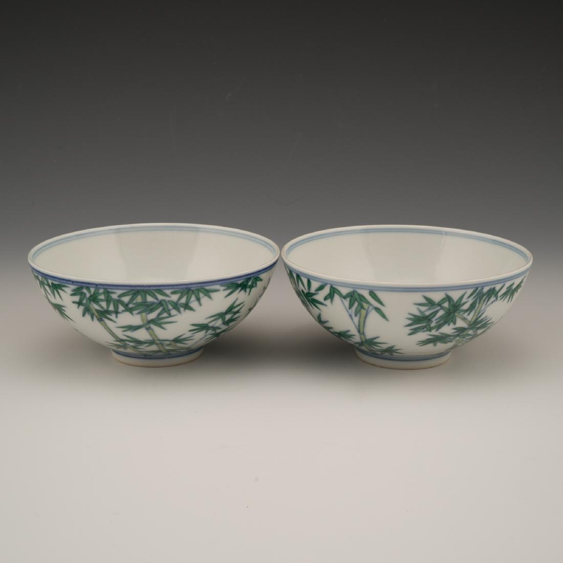 PAIR OF QIANLONG DOUCAI BAMBOO FOREST BOWLS (1 of 5)