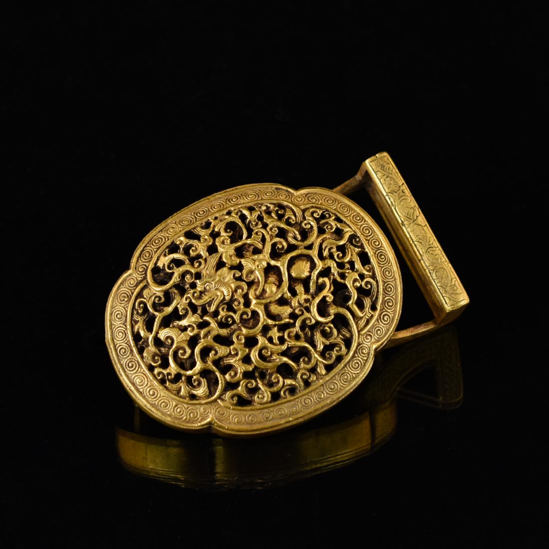 GILT BRONZE BELT BUCKLE (1 of 9)