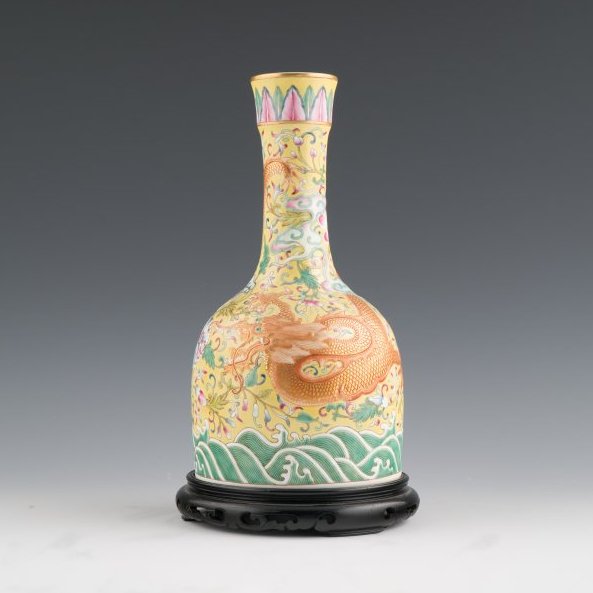 DRAGONS GILT & ENAMELED MALLET-SHAPE VASE (1 of 8)