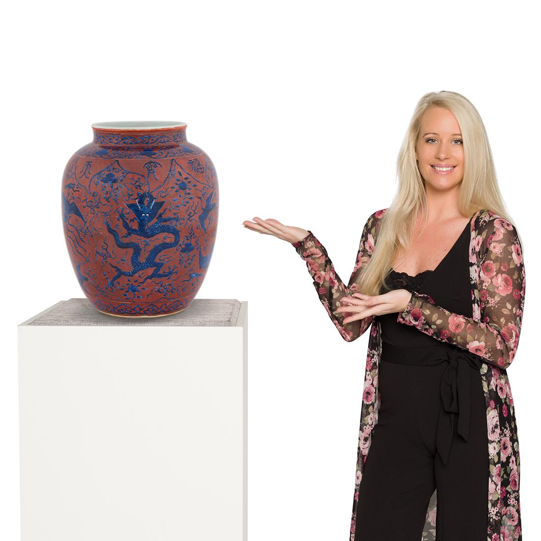 16TH C JIAJING BLUE & RED DRAGON PORCELAIN JAR: RARE, EXTRAORDINARY, 16th C. Chinese Ming Dynasty Emperor Jiajing Reign period (27 May 1521 - 23 January 1567) red blue dragon and cranes porcelain Jar. Sturdy porcelain jar with robust shoulder regio