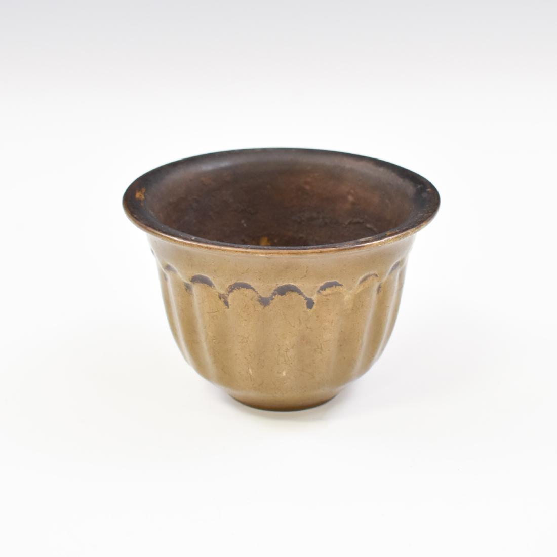 XUANDE BRONZE BOWL: RARE, Ming Dynasty Xuande reign Chinese patinated bronze bowl. The craftsman is superb in detail, smooth and expertly created deep three Measurementsal, with appearance capturing the essence of the tr