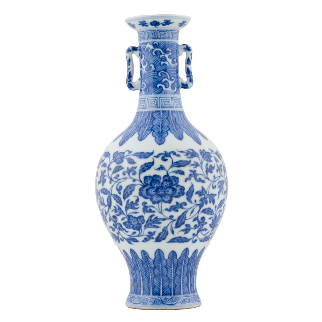 YONGZHENG BLUE & WHITE WRAPPED FLORAL AMPHORA BOWL: Chinese Qing Dynasty Yongzheng Emperor Reign period blue and white porcelain amphora vase. Potted with a bulbous lower body, gently tapper the faceted shoulder, with two archaic ears flanked on the ne