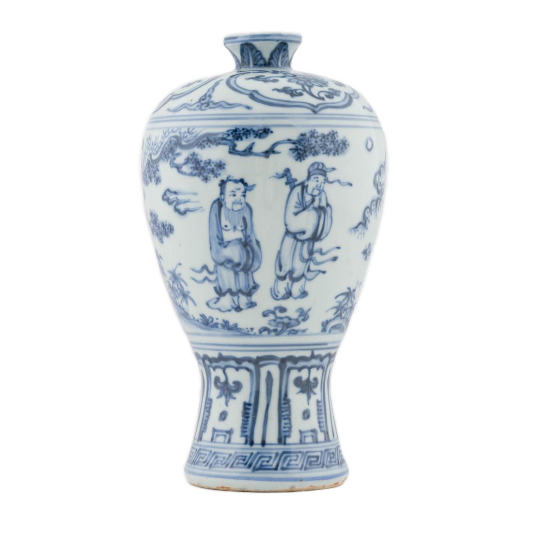 MING ZHENGDE BLUE & WHITE MEIPING VASE: Chinese Ming Dynasty Zhengde Emperor Reign period Meiping vase. The porcelain shaped into a traditional Meiping form vase, with a narrow base, wide body, slender neck easing to form a petite opening. 