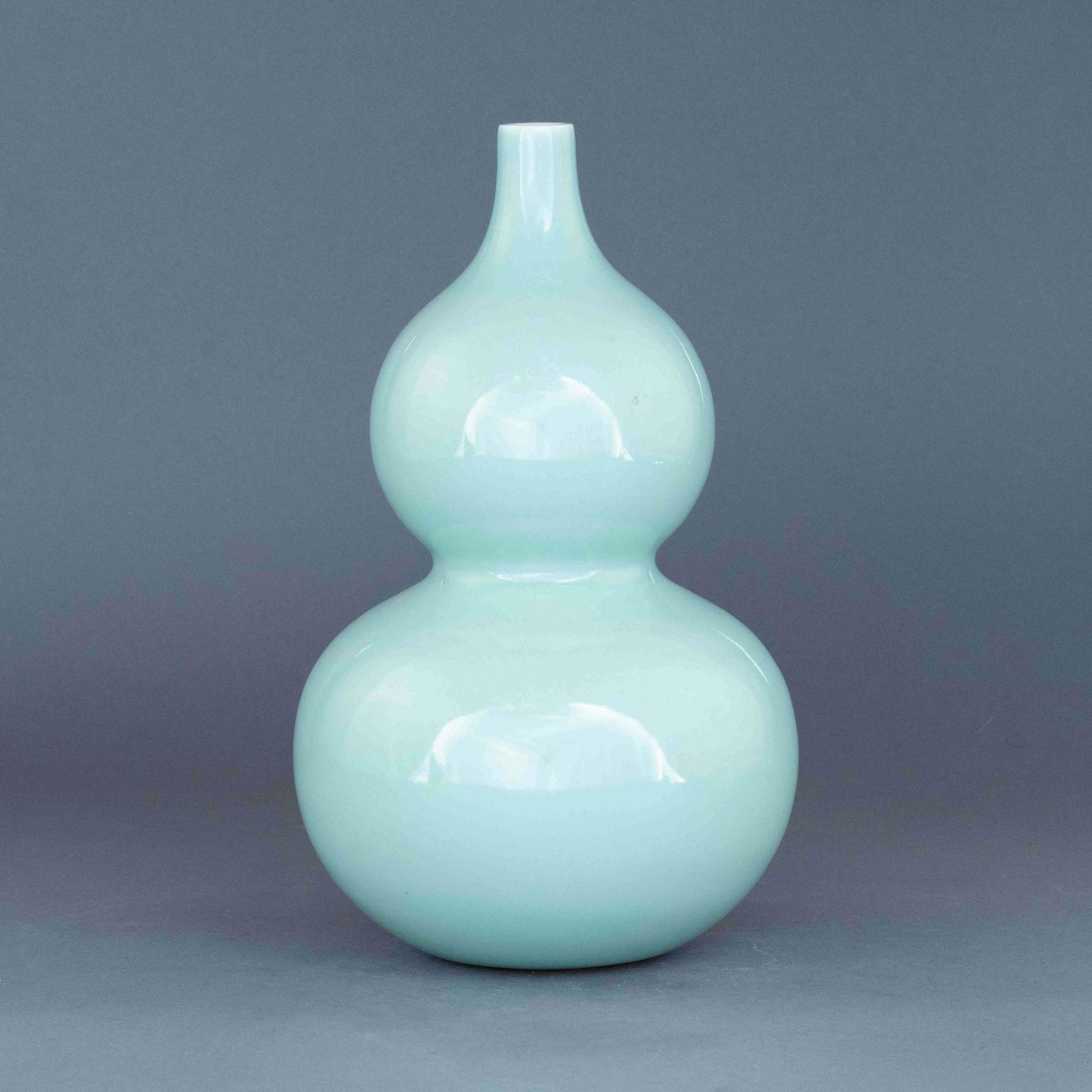 QIANLONG DOUQING GLAZED DOUBLE GOURD VASE (1 of 6)
