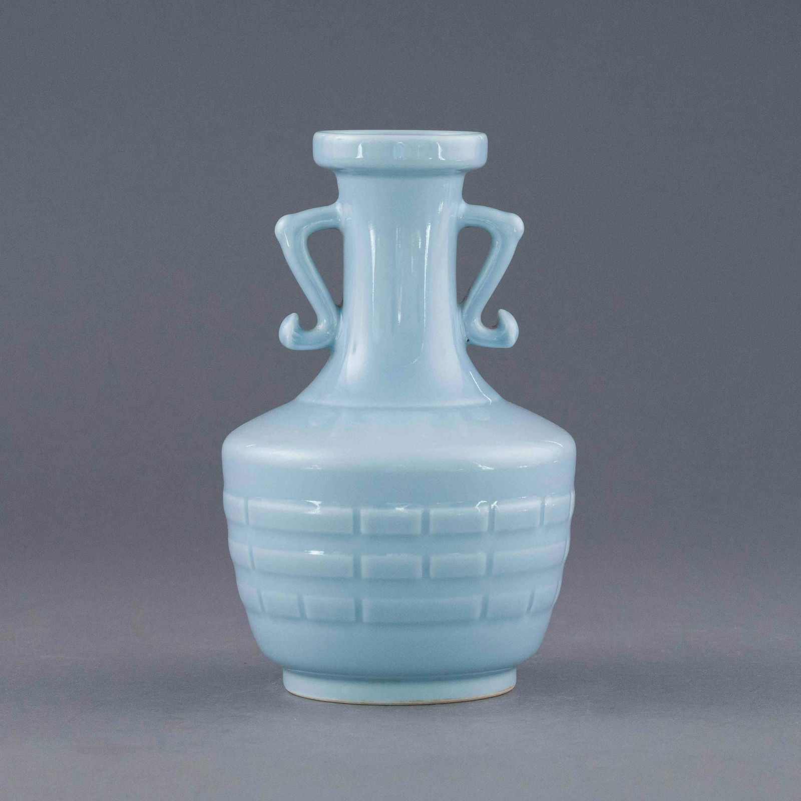 QIANLONG DOUQING GLAZED AMPHORA VASE (1 of 7)