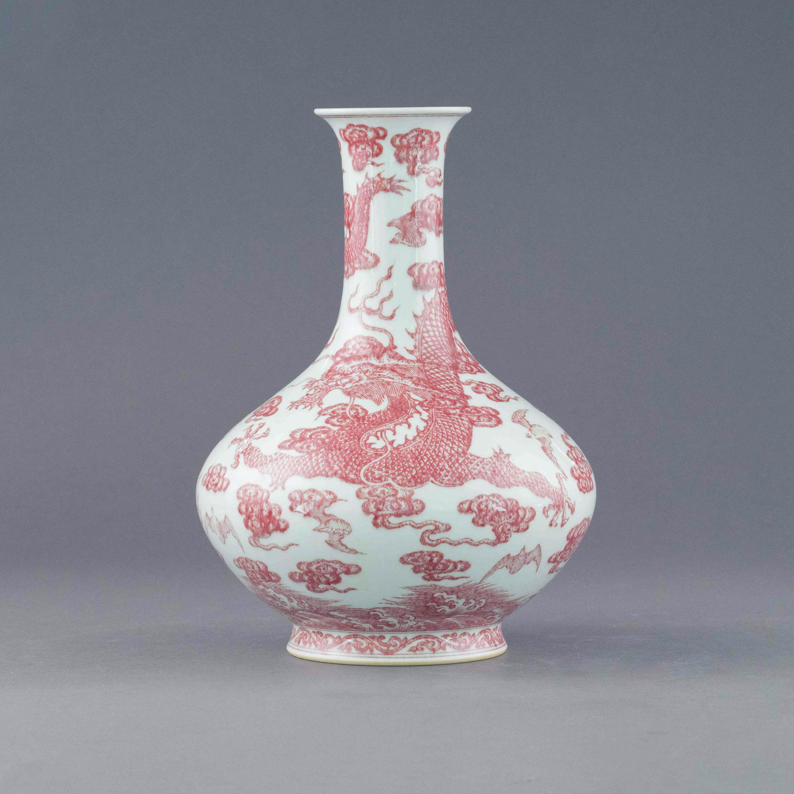 QIANLONG RED GLAZED DRAGON REWARD VASE (1 of 11)