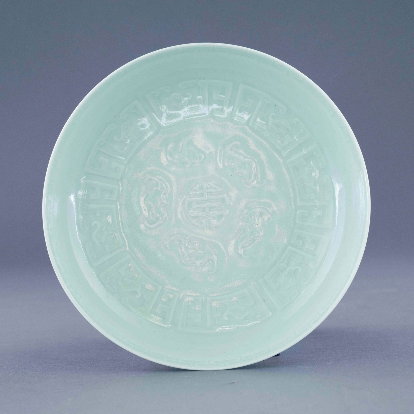 QIANLONG LONGEVITY SHOU SGRAFITTO PLATE (1 of 6)