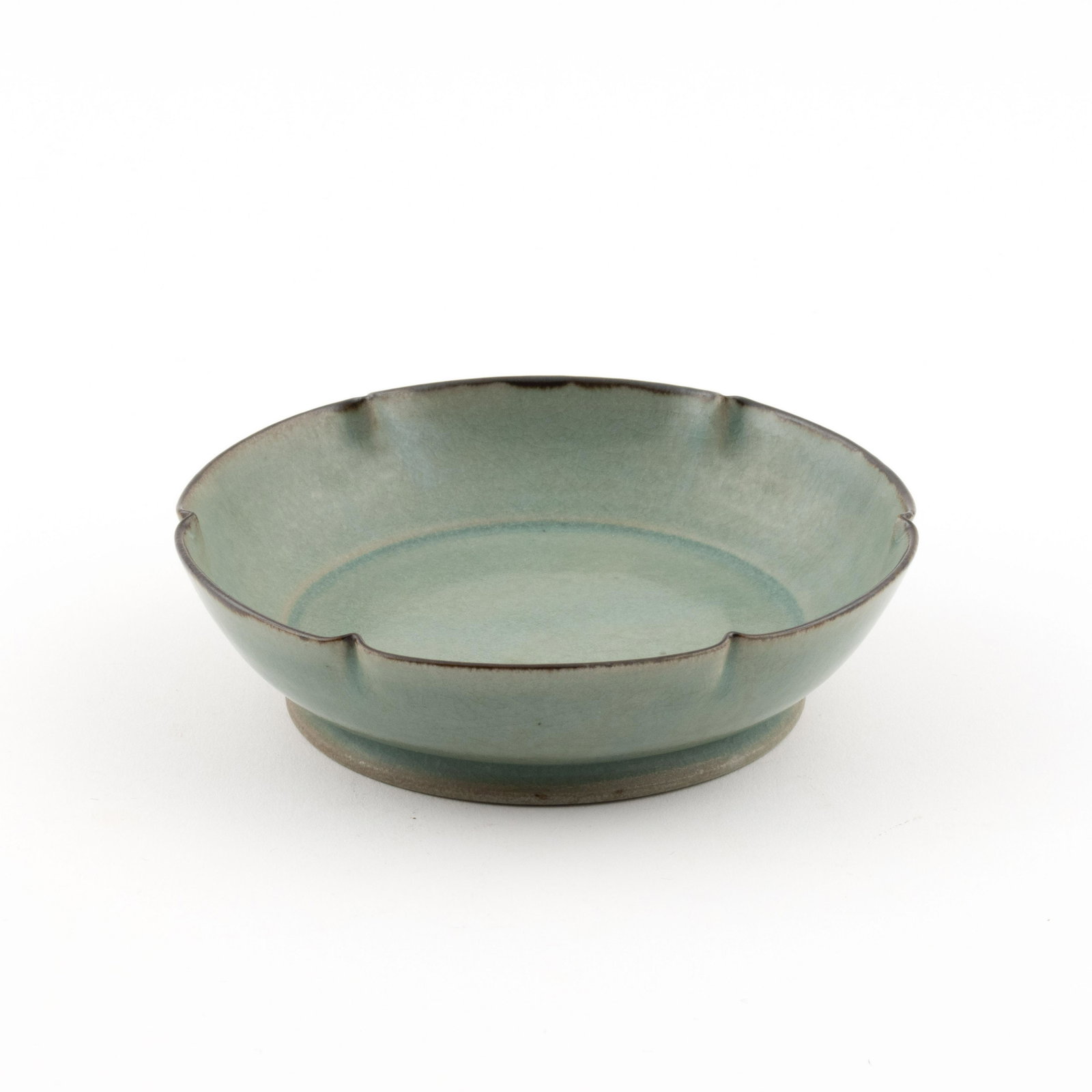 RU WARE QUATRE FOIL LOBED PLATE: PROVENANCE: Herbert Patrick (1936-2018) Atlanta, Georgia.He attended Boys Central high school, which he played center for the 1952 Central High School State A champions football team.Herb started his 