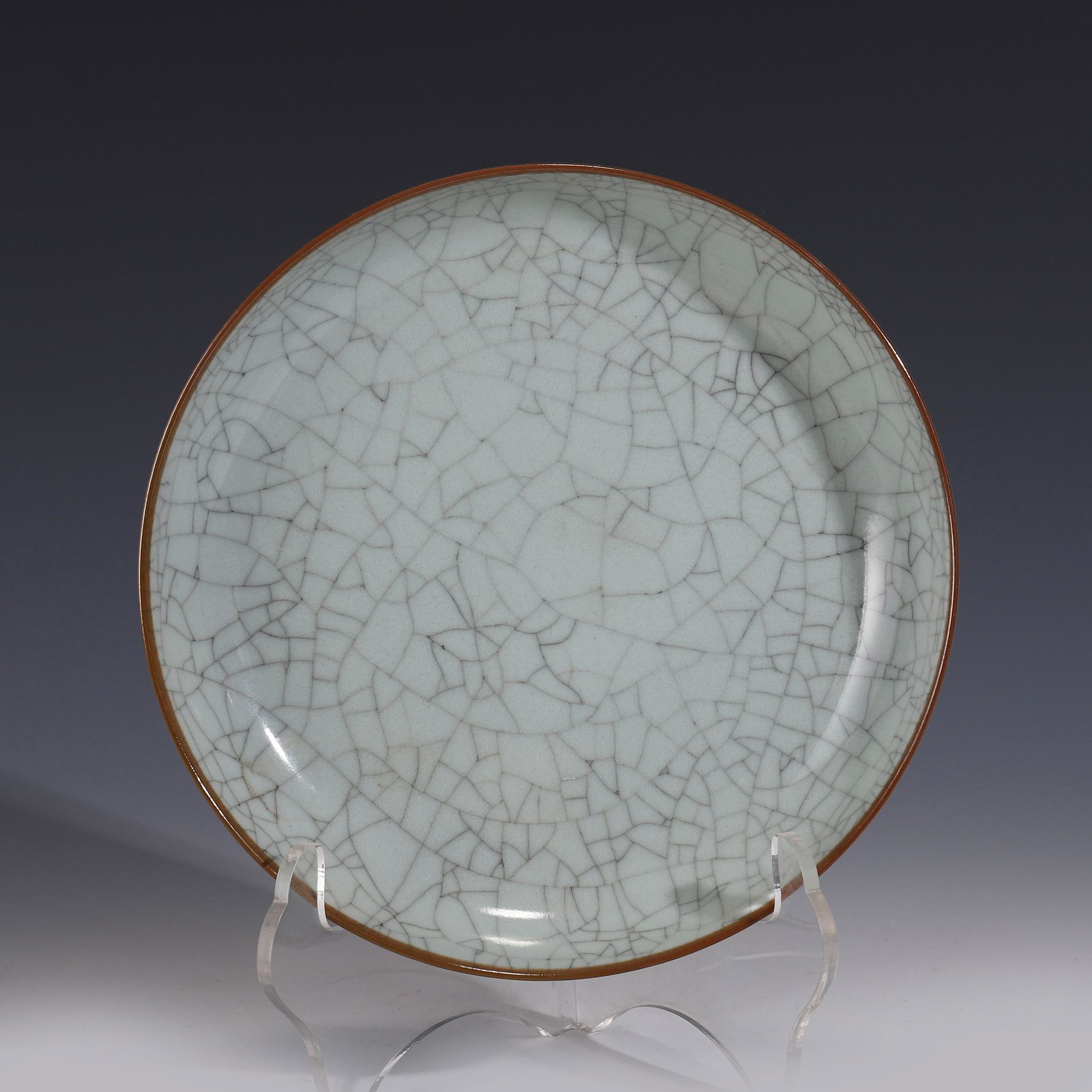 CHENGHUA GE TYPE CELADON PLATE (1 of 8)