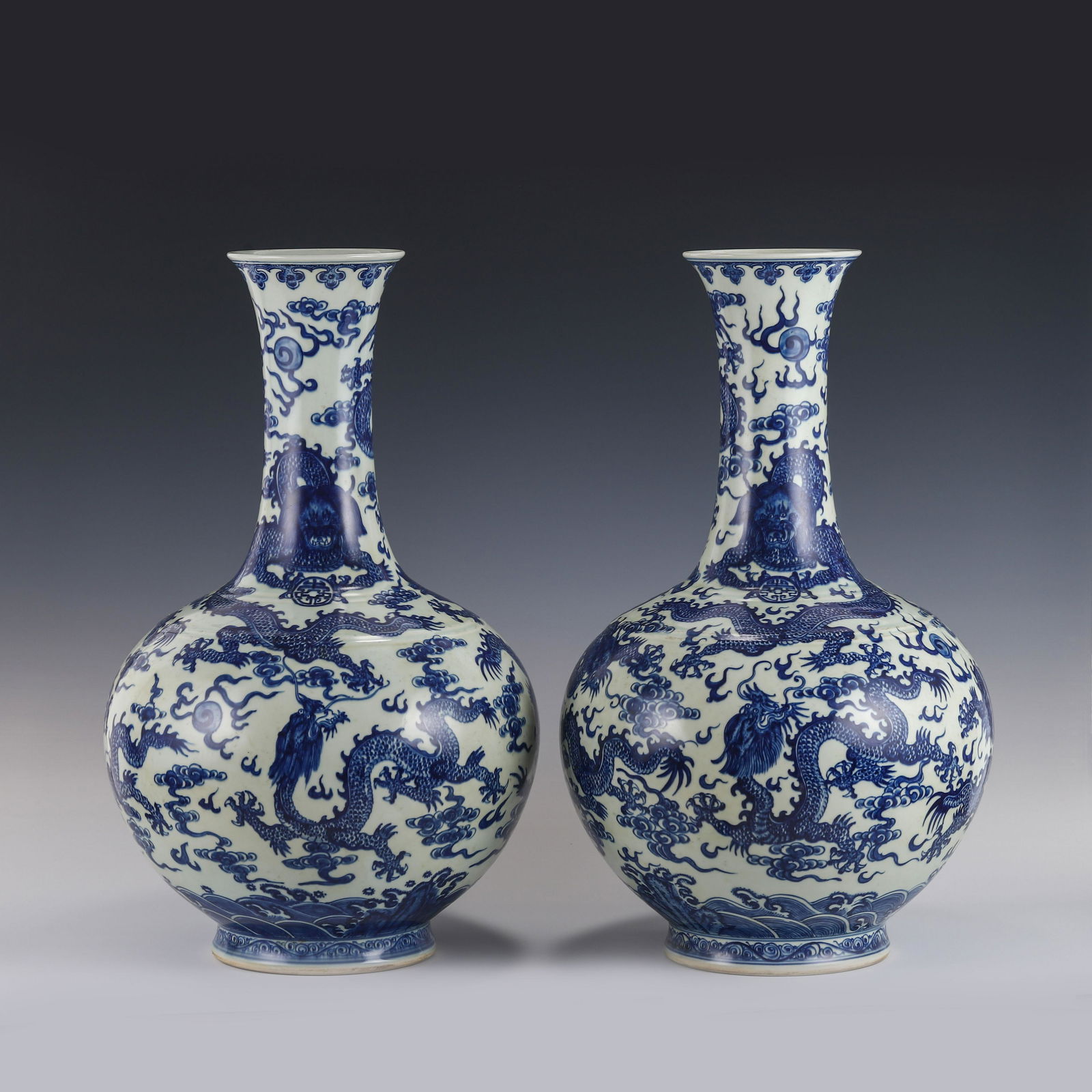 PAIR BLUE & WHITE DRAGON MOTIF REWARD VASES (1 of 11)