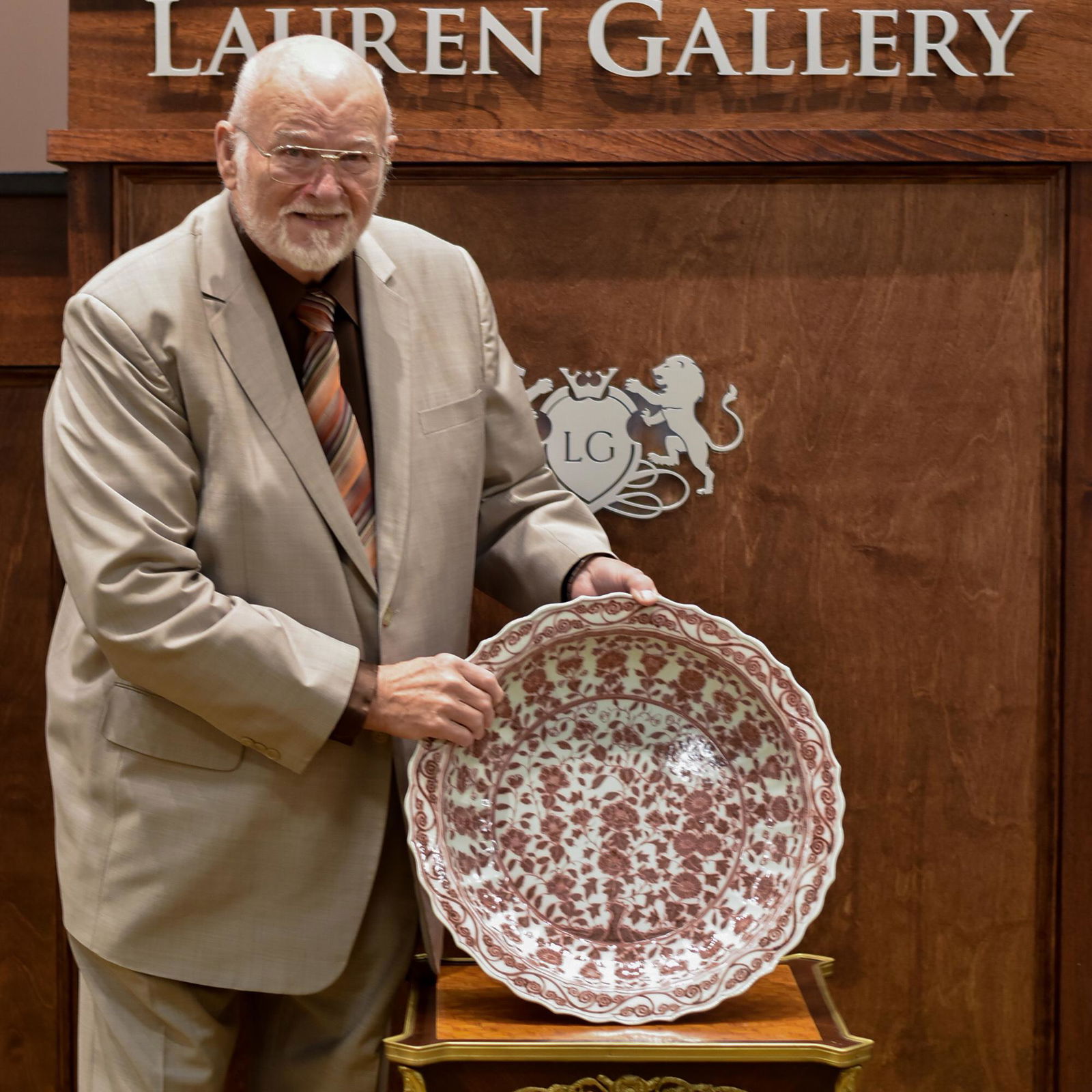 IRON RED & WHITE GEOMETRICAL FLORAL PLATE (1 of 9)