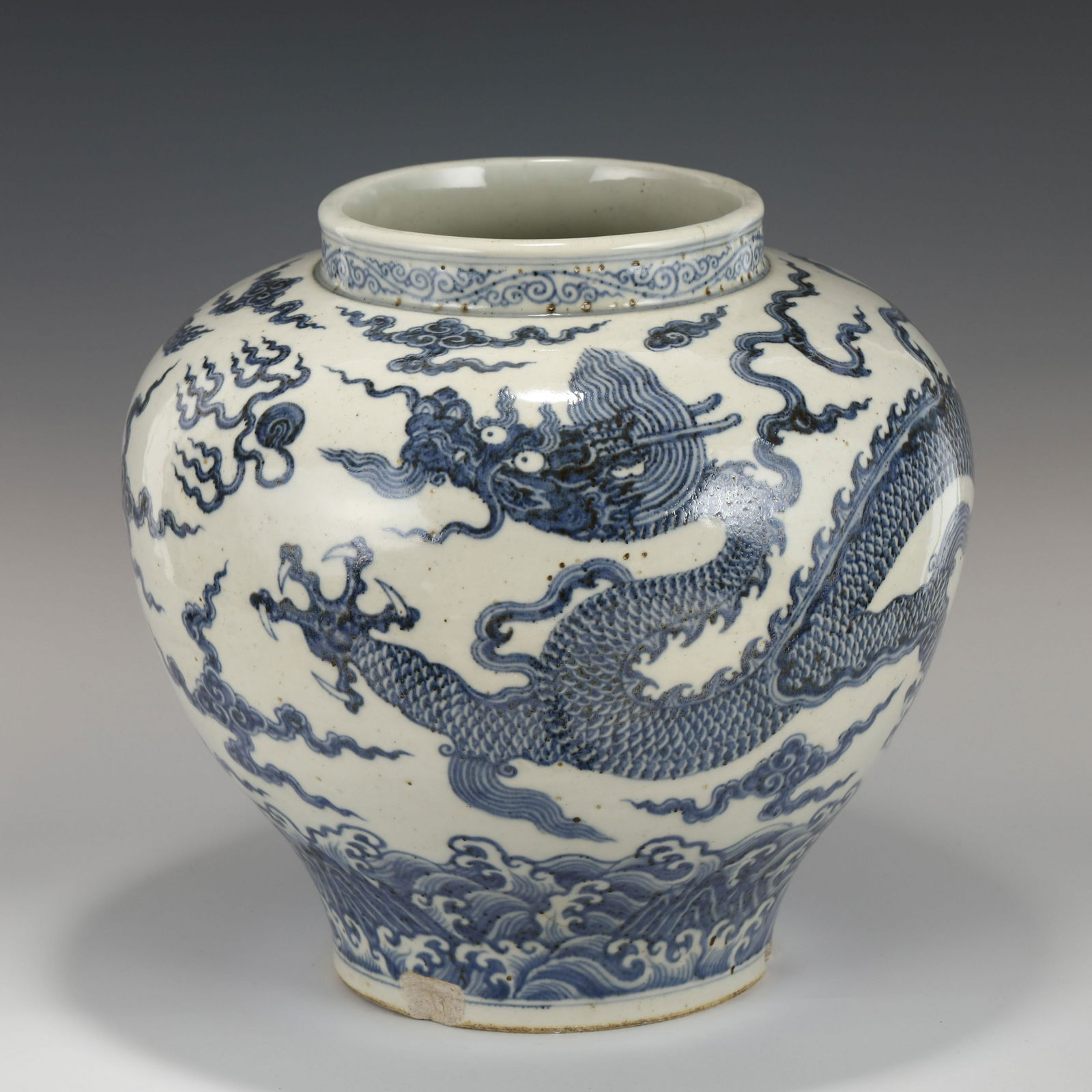 XUANDE BLUE & WHITE DRAGON JAR (1 of 10)