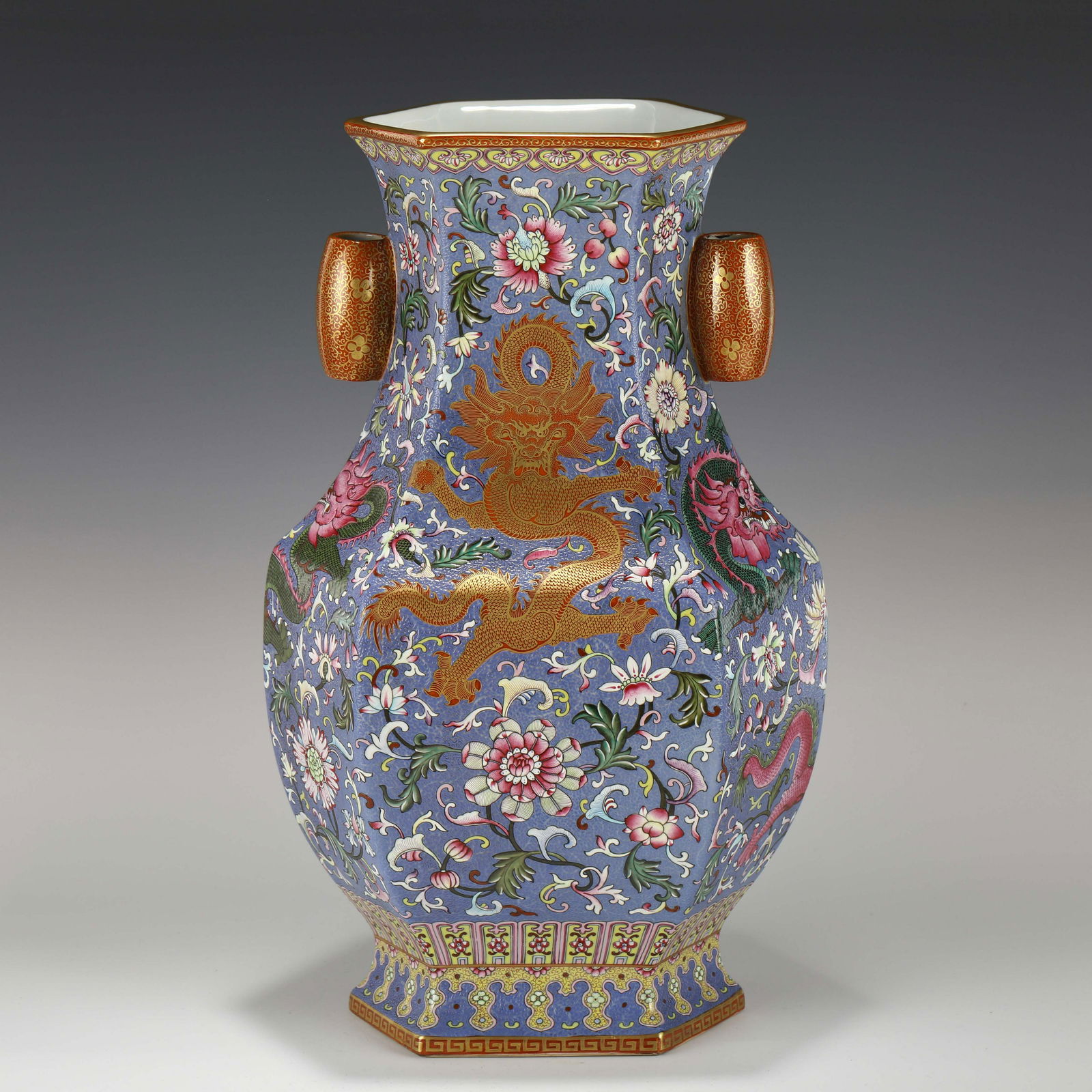 QIANLONG FAMILLE ROSE DRAGON PORCELAIN LARGE VASE (1 of 10)