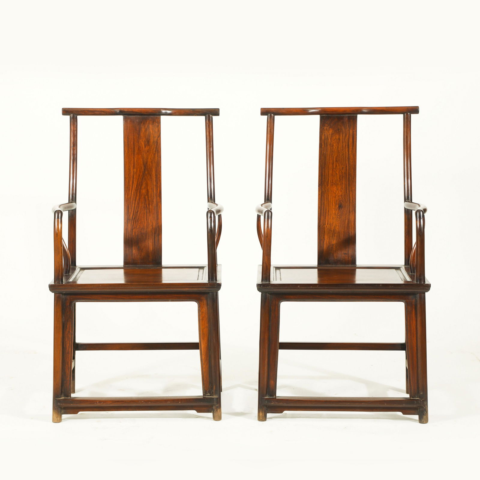 PAIR ANTIQUE HUANGHUALI CARVED SOUTHERN OFFICER HAT ARM (1 of 10)