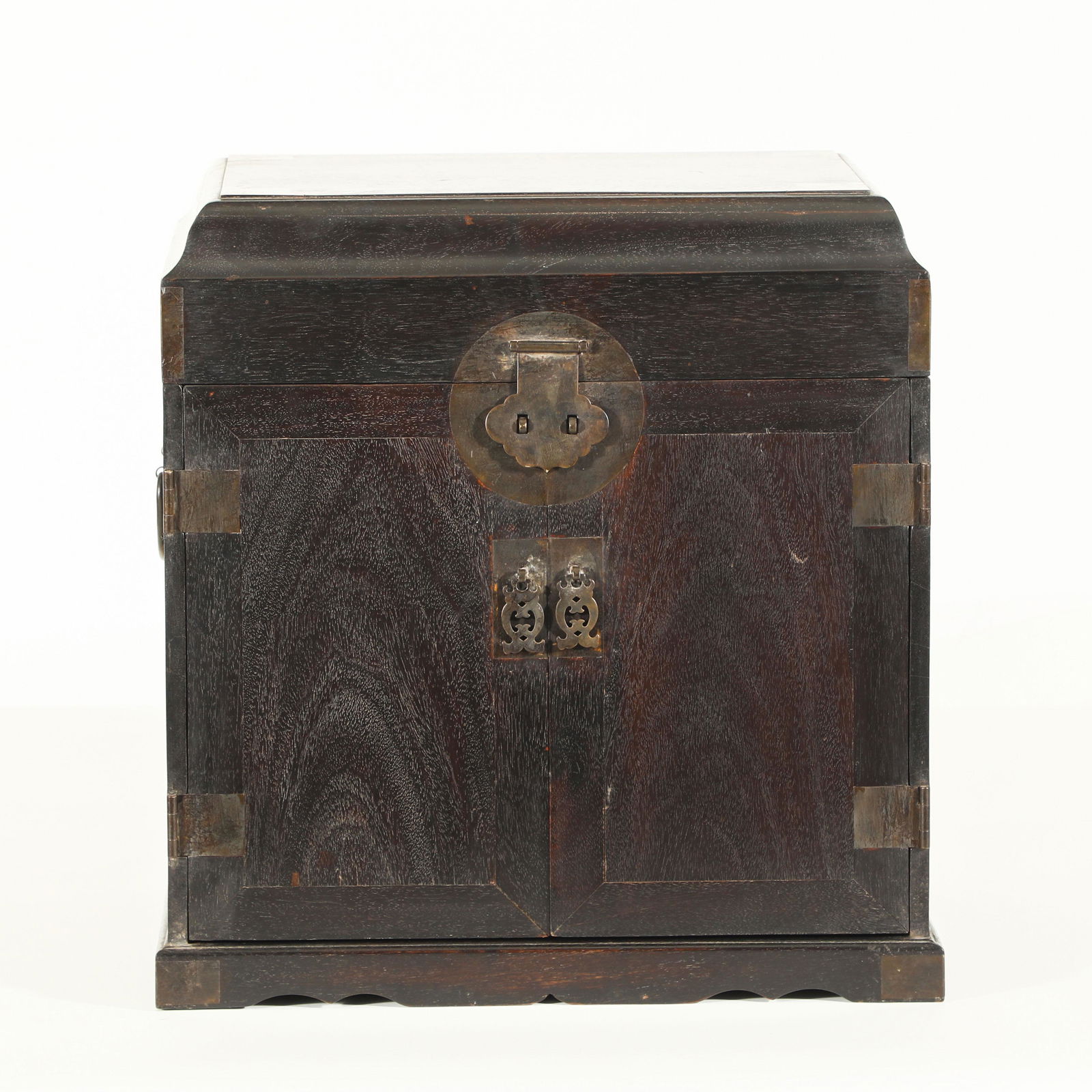 ANTIQUE ZITAN CARVED DRESSING CASE, GUANPIXIANG (1 of 10)