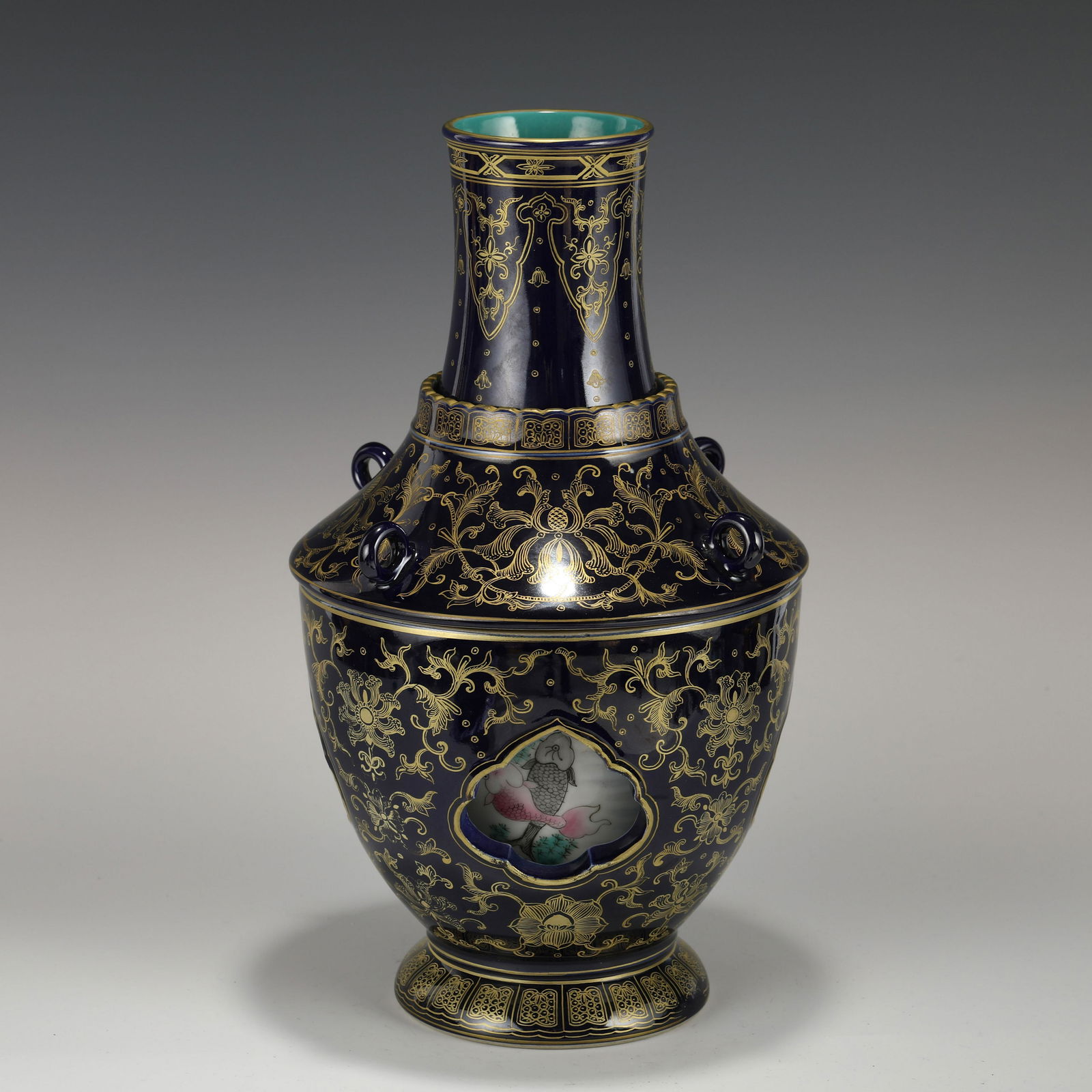 QIANLONG BLACK & GOLD RUYI PORCELAIN LARGE VASE (1 of 10)